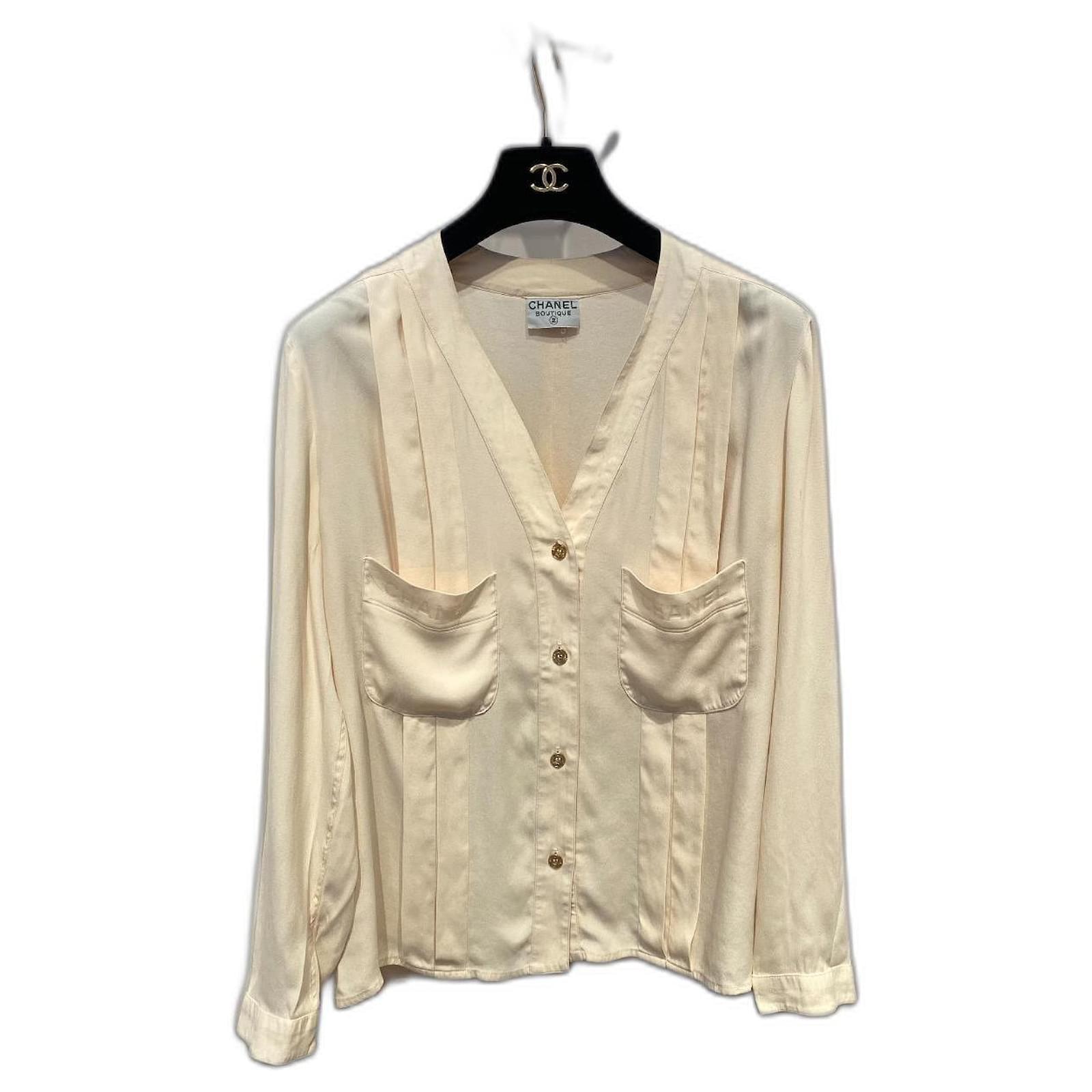 Chanel Tops Beige Silk ref.390085 - Joli Closet