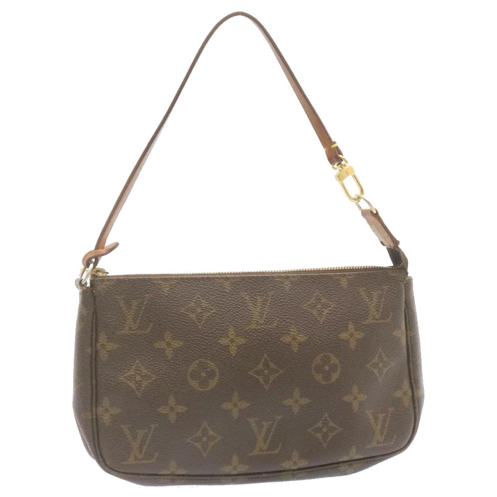 monogram pochette lv