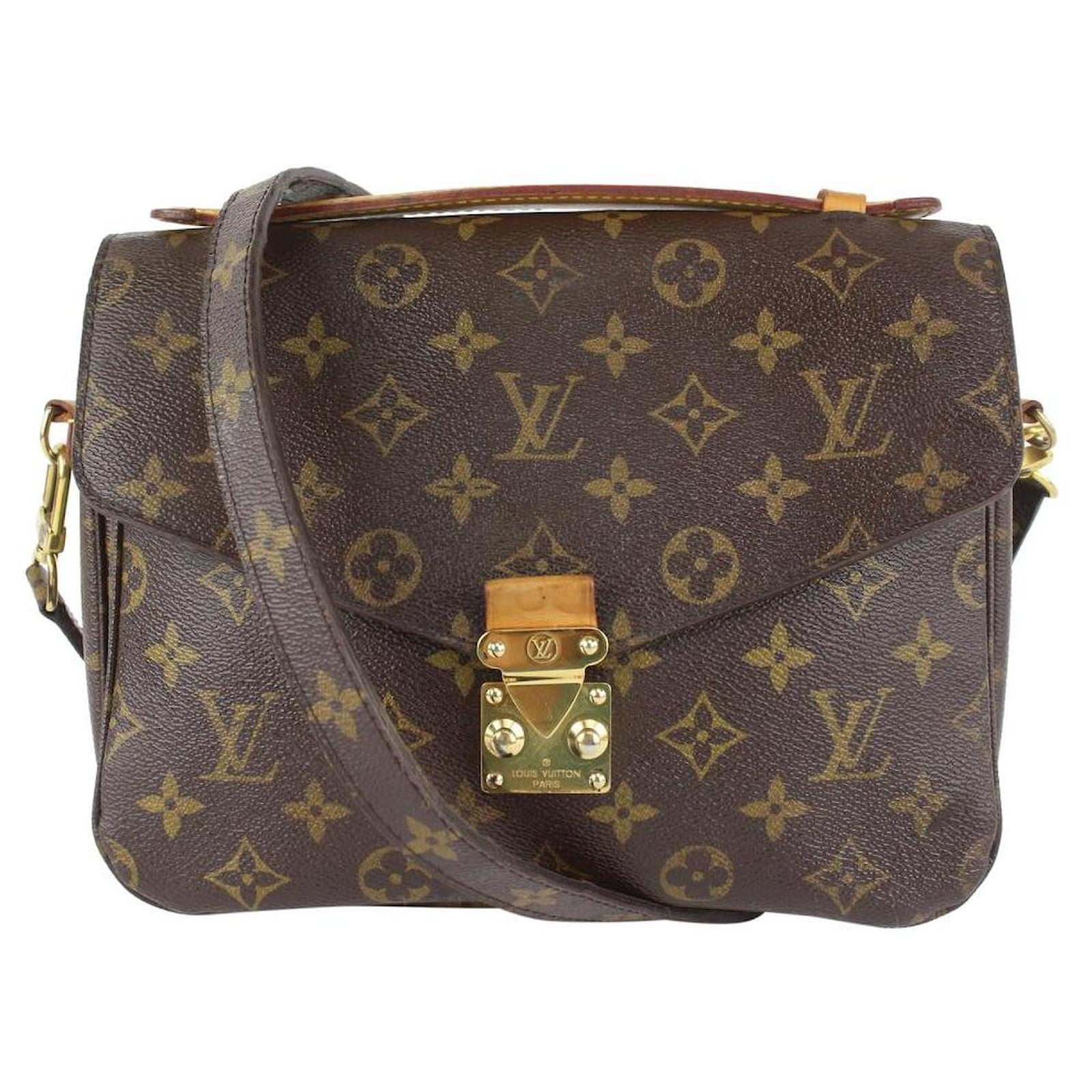 Louis Vuitton Monogram Pochette Metis Crossbody Bag Leather ref.390191 -  Joli Closet