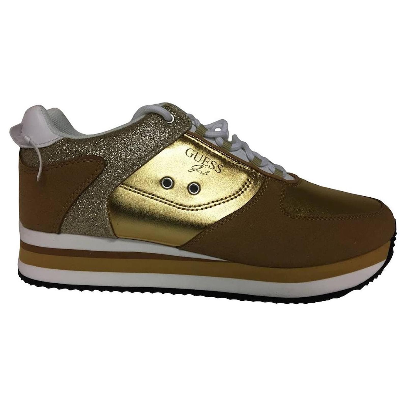 Guess Sneakers Golden Leatherette ref.390887 - Joli Closet