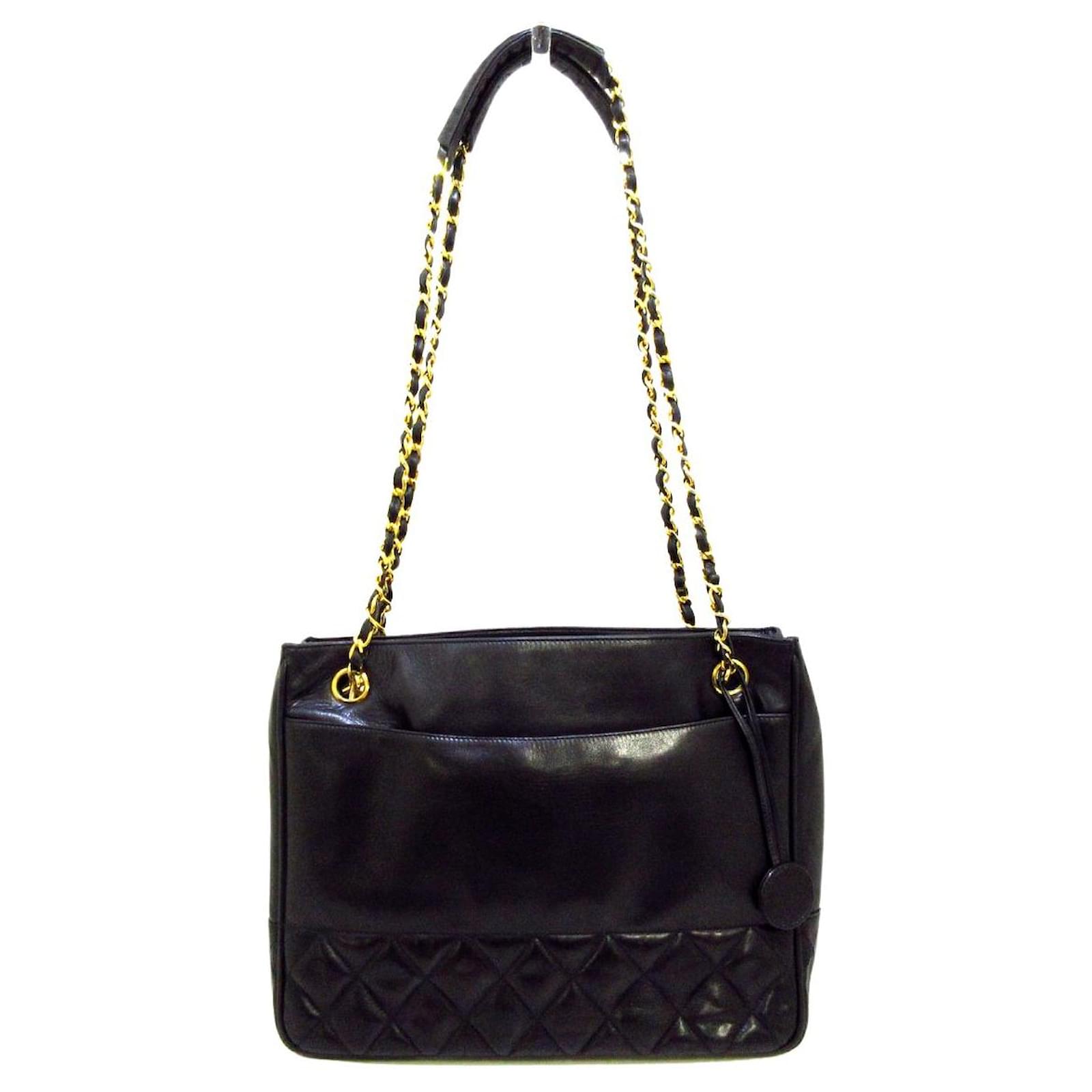Chanel Matrasse Black Leather ref.393104 - Joli Closet