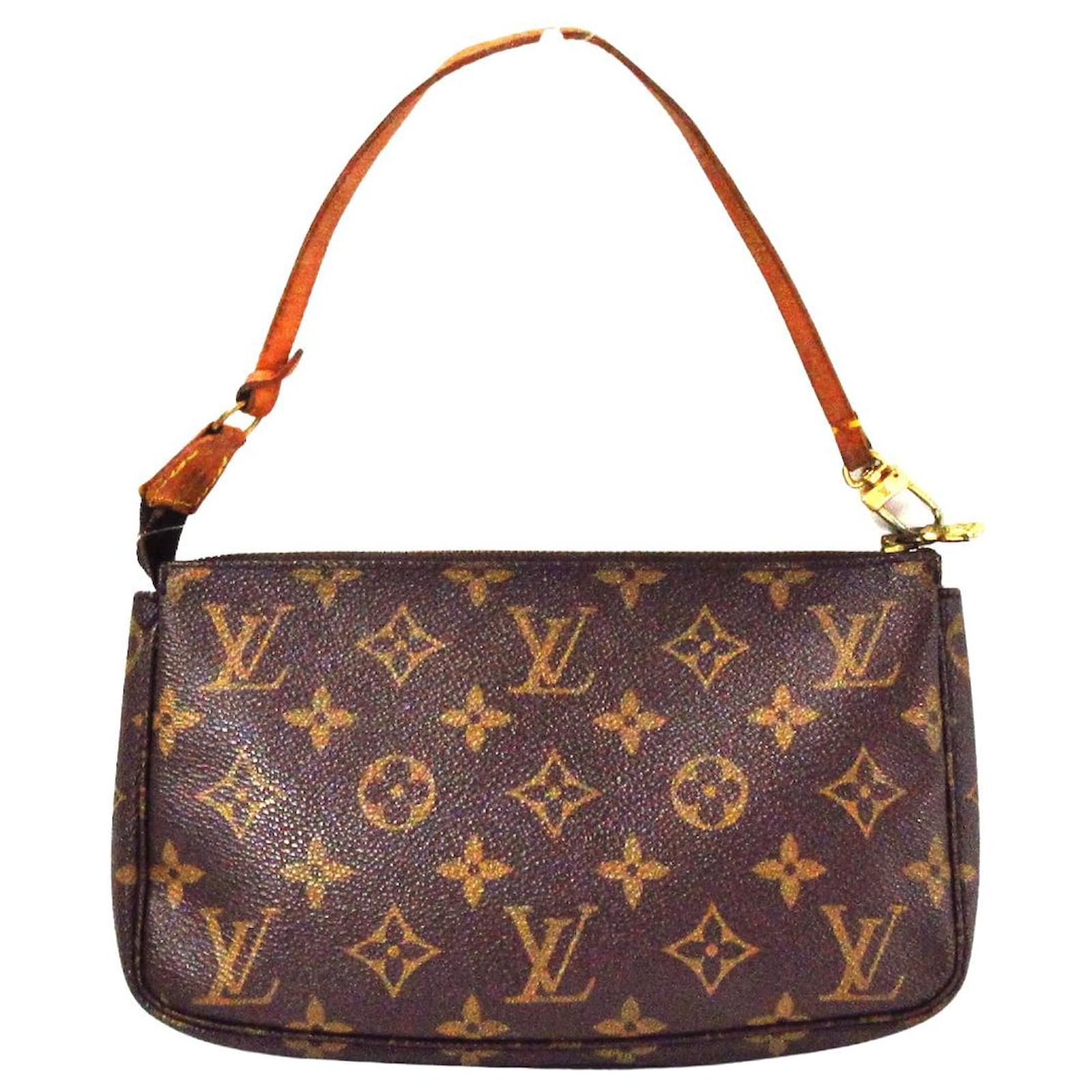 pochette accessoires dimensions