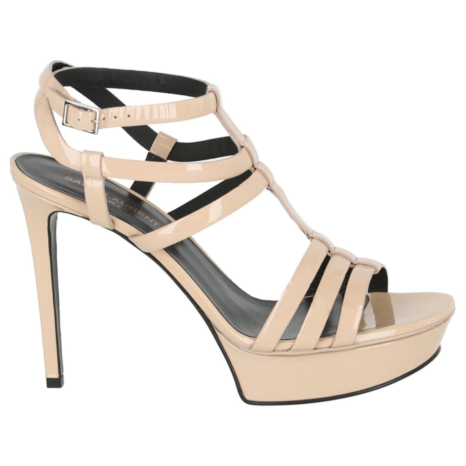 Saint Laurent Sandalias de charol con plataforma Beige Cuero ref.394973 -  Joli Closet