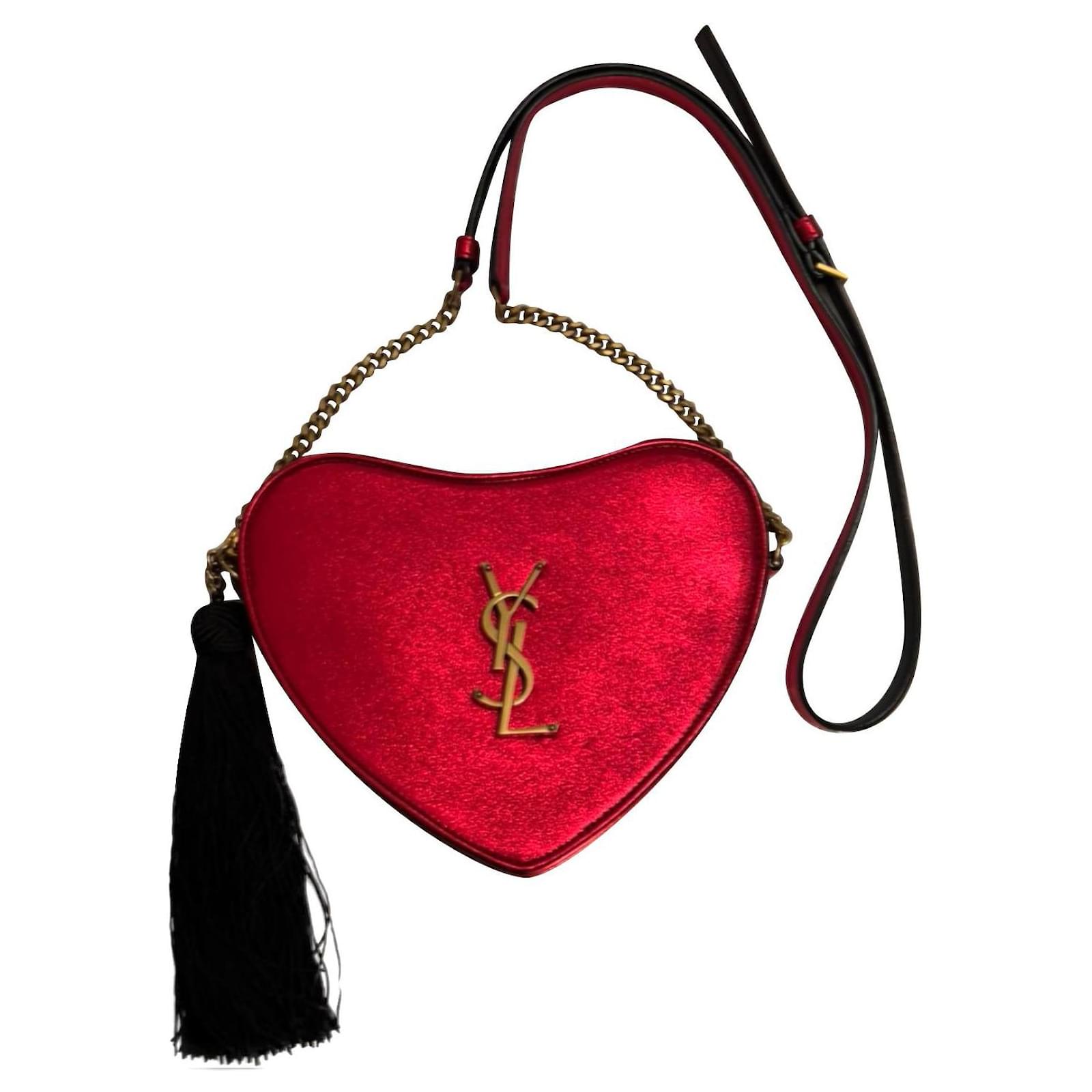 Sac coeur Saint Laurent bag in laminated leather with shoulder strap Red  ref.396929 - Joli Closet