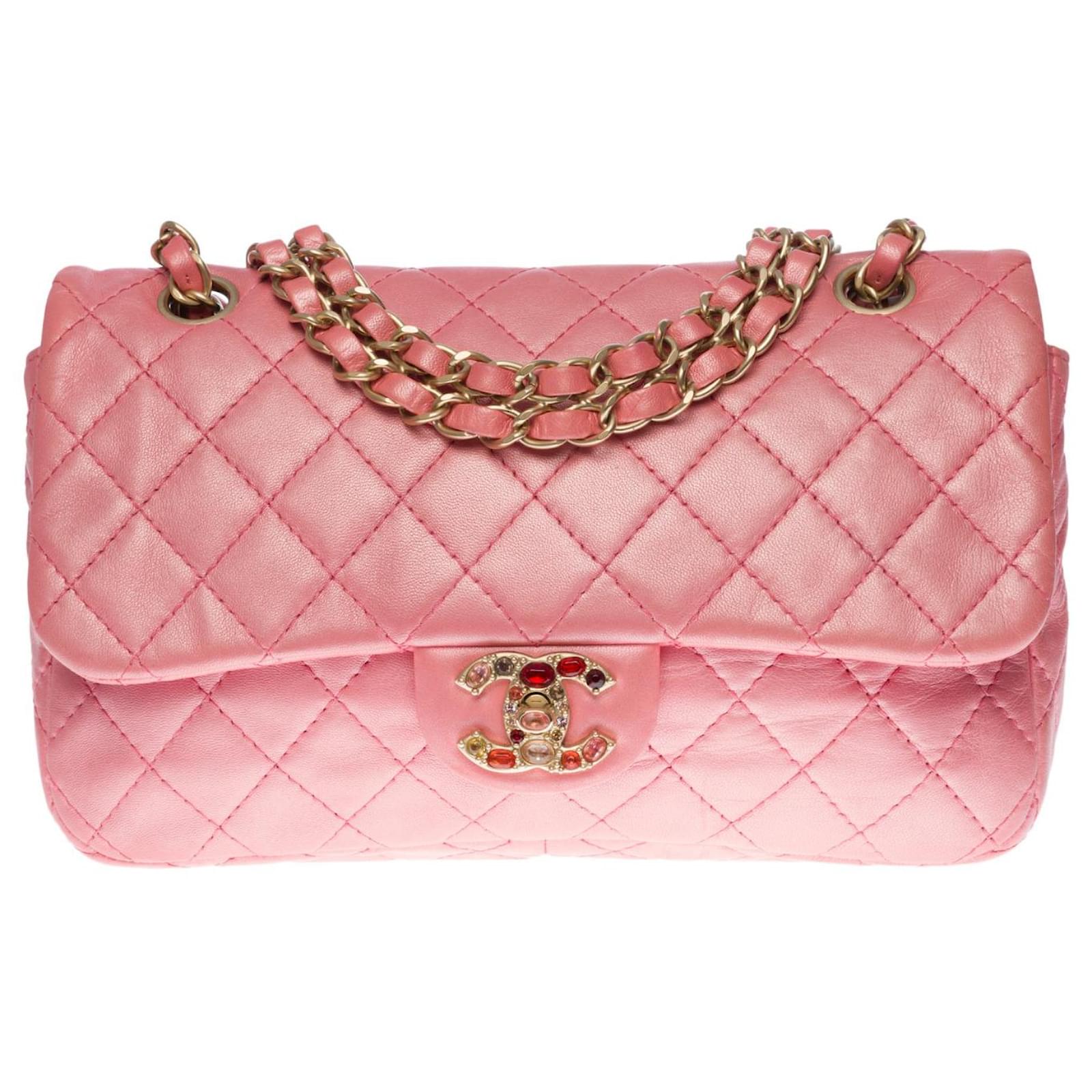 Timeless Chanel Limited Edition Classique Flap bag in metallic pink quilted  leather with CC in multicolored crystals, matte silver metal trim  ref.398341 - Joli Closet