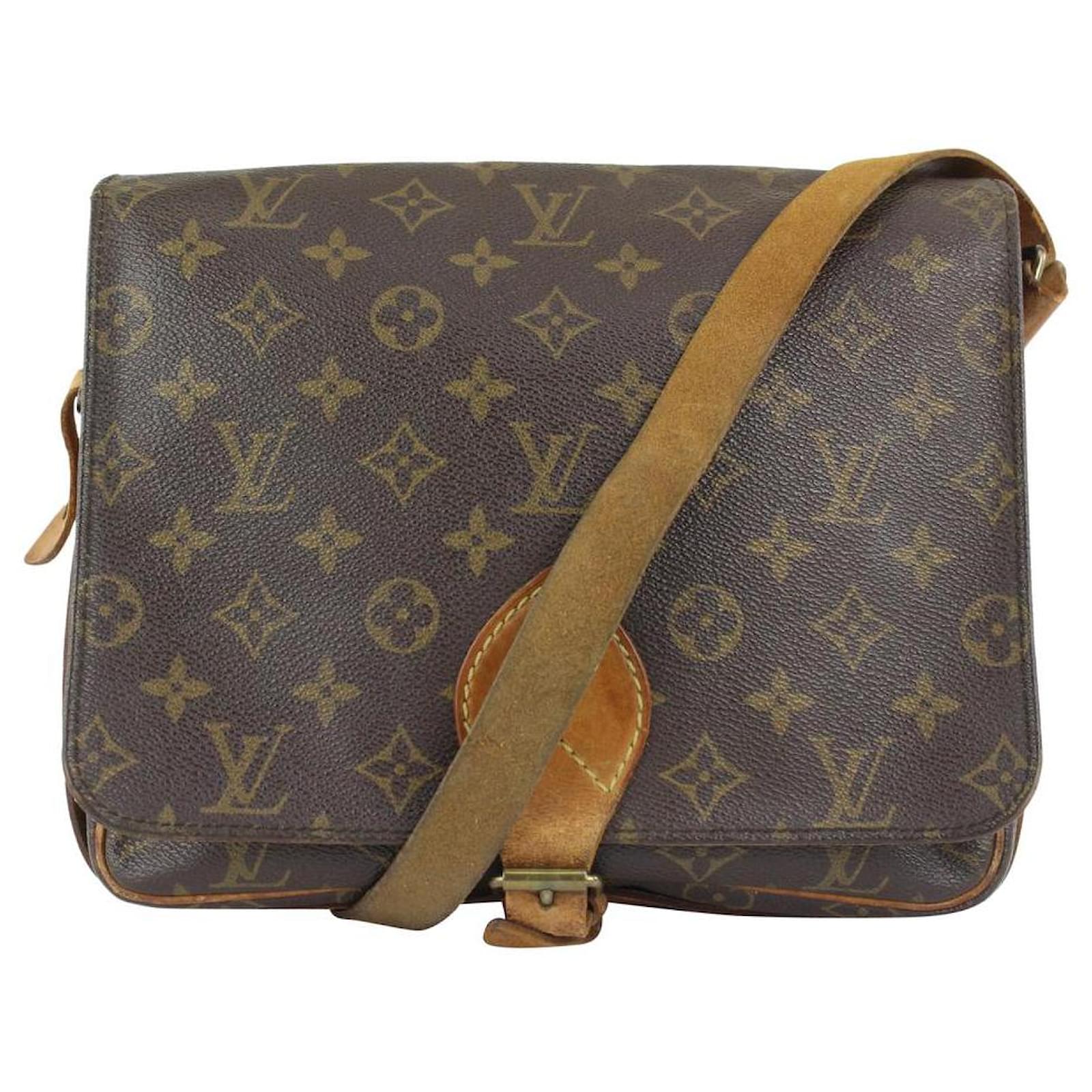 Louis Vuitton Monogram Cartouchiere GM Crossbody Bag 9lz1021 Leather  ref.399977 - Joli Closet
