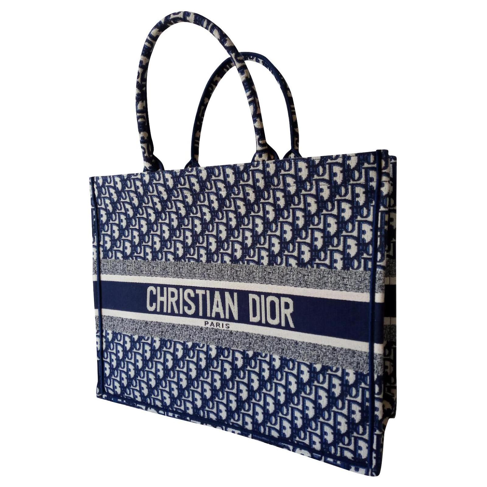 Book Tote Christian Dior navy blue bag Cloth ref.400381 - Joli Closet