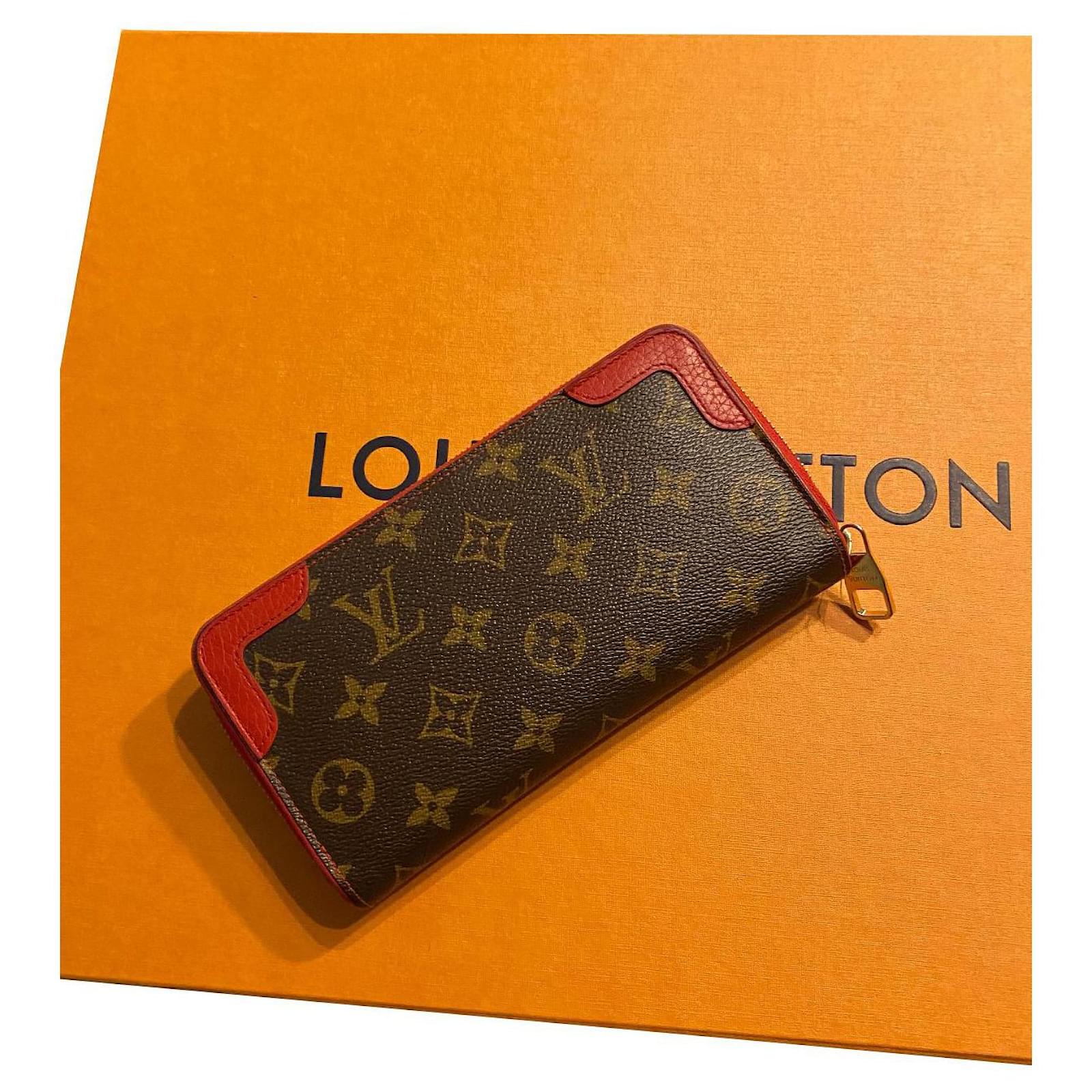 Louis Vuitton Retiro Monogram Zippy Wallet Second Hand / Selling