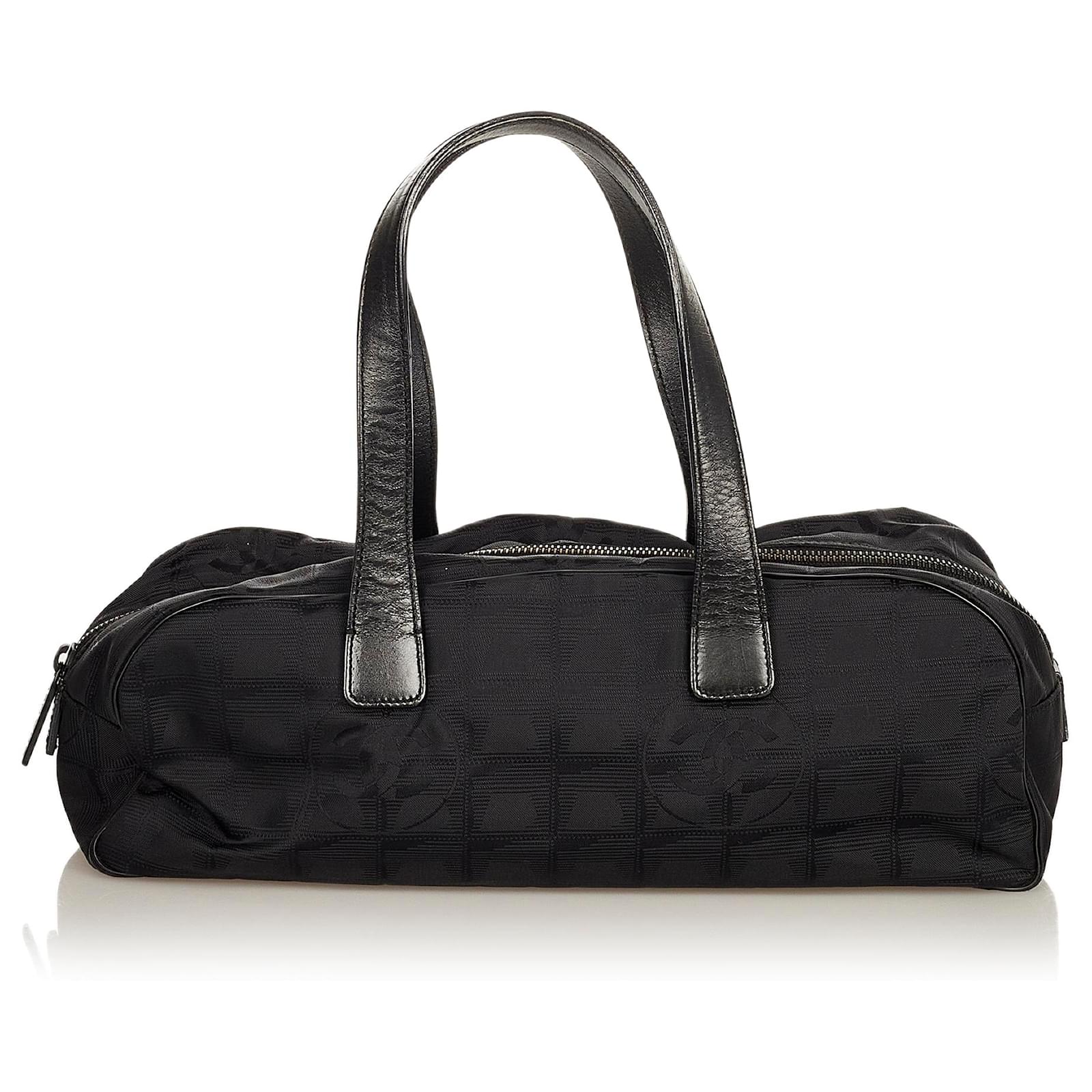 Chanel Black New Travel Line Bolso de Lona Negro Cuero Lienzo Becerro Paño  ref.403831 - Joli Closet