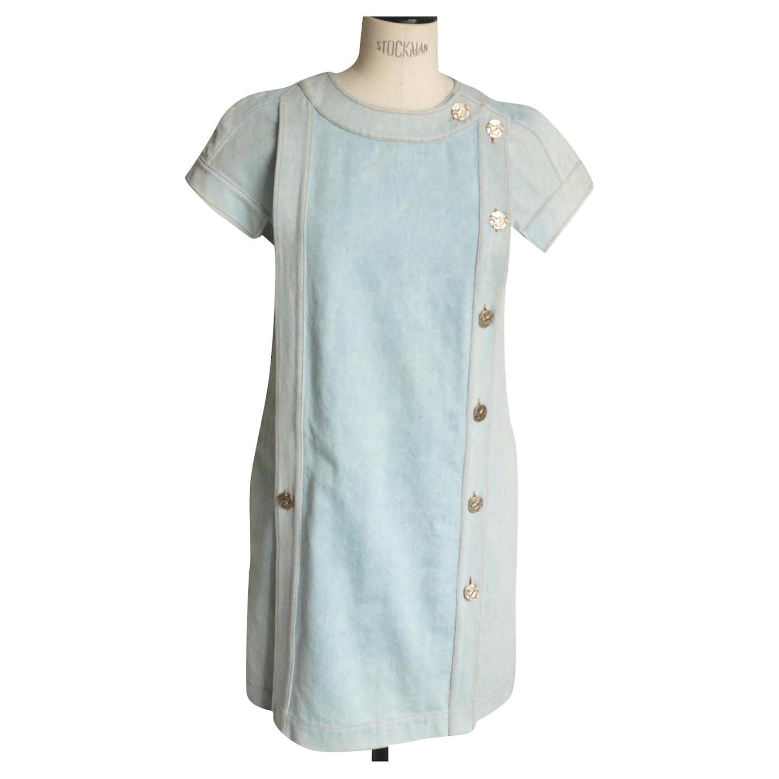 draper james blue dress Selena V-Neck Midi Dress in Blue Scattered Ditsy  Draper James