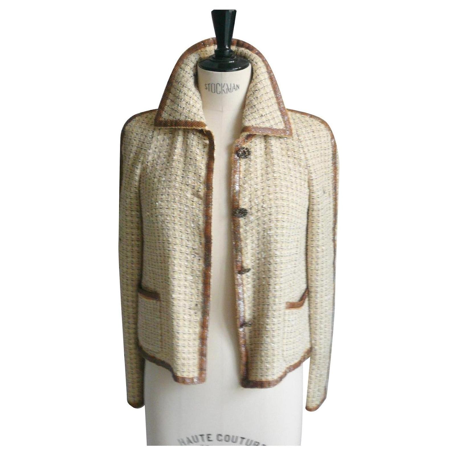 CHANEL Short beige tweed jacket BE T38 Yellow ref.406890 - Joli Closet