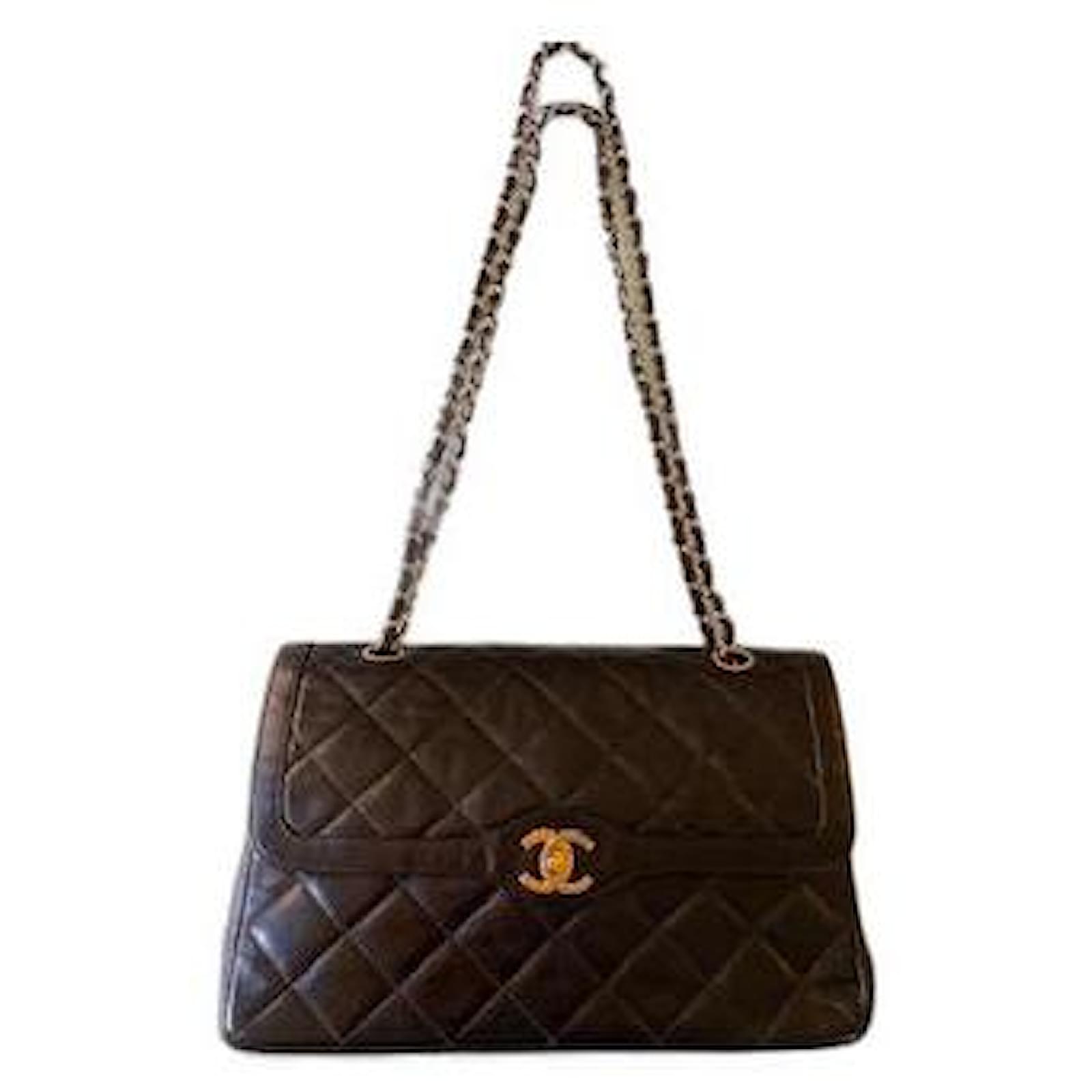 Timeless Chanel vintage Black Leather ref.406896 - Joli Closet