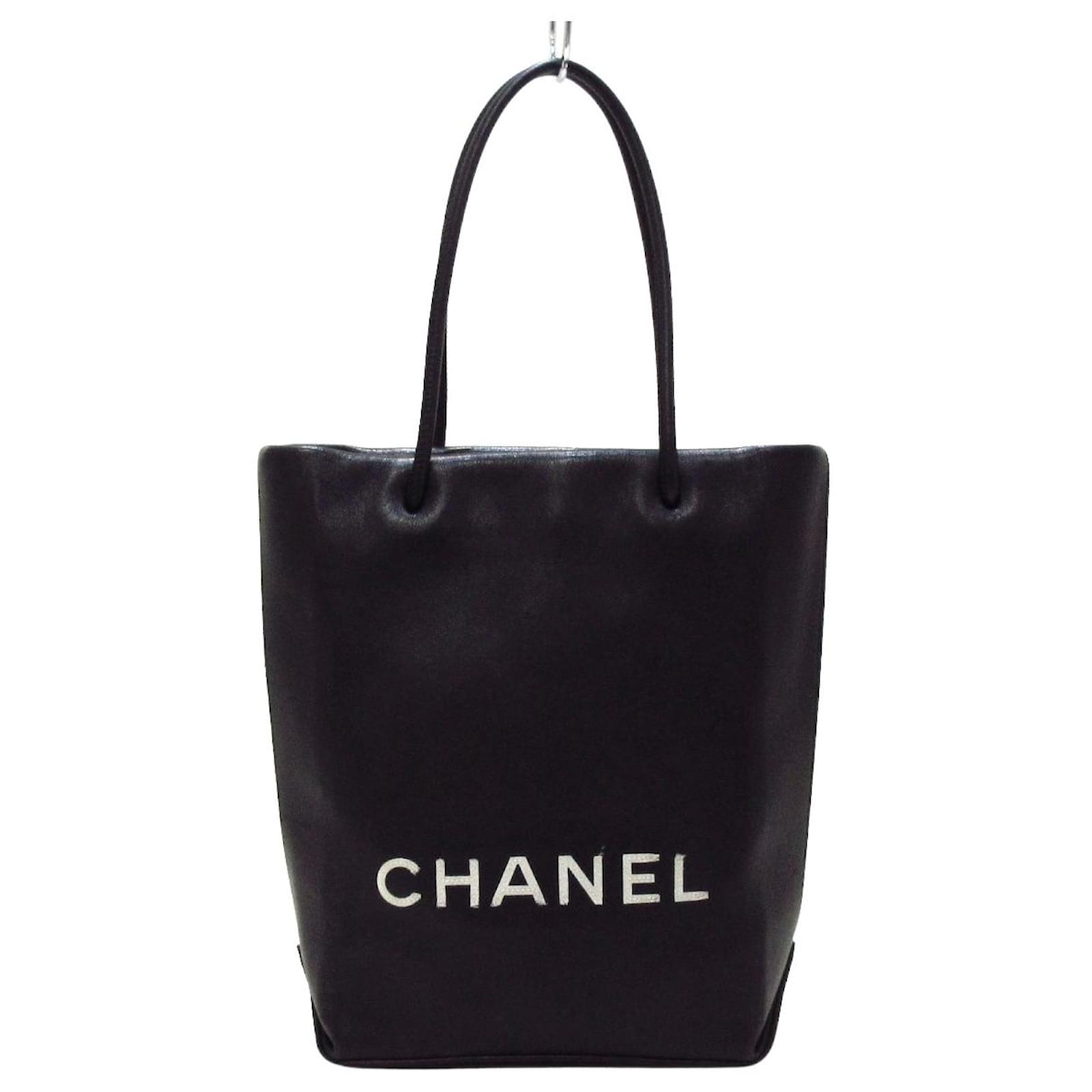 Chanel tote bag Black Leather ref.408781 Joli Closet