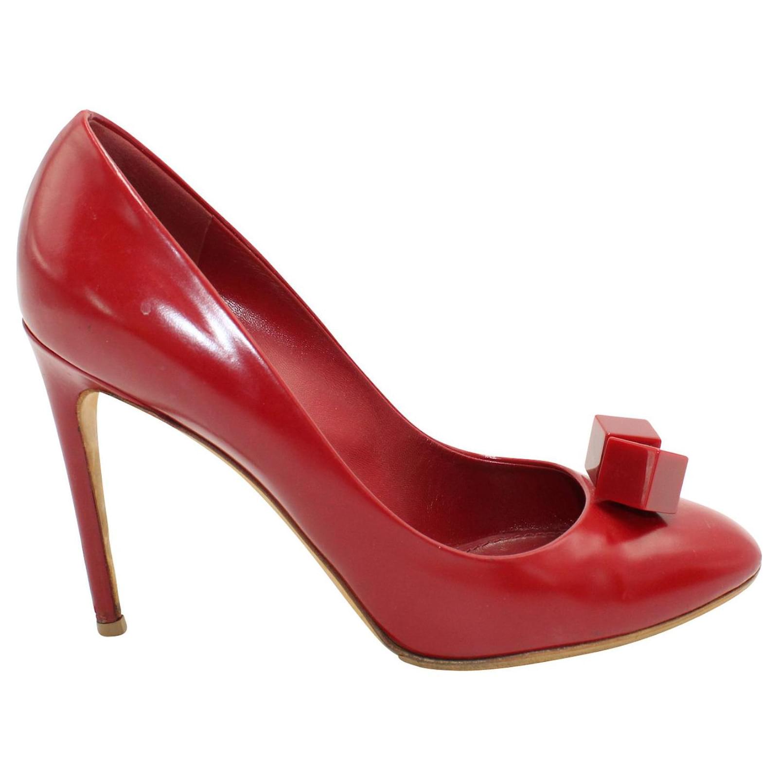 Louis Vuitton Red Leather Cubic Wonder Heels ref.409302 - Joli Closet