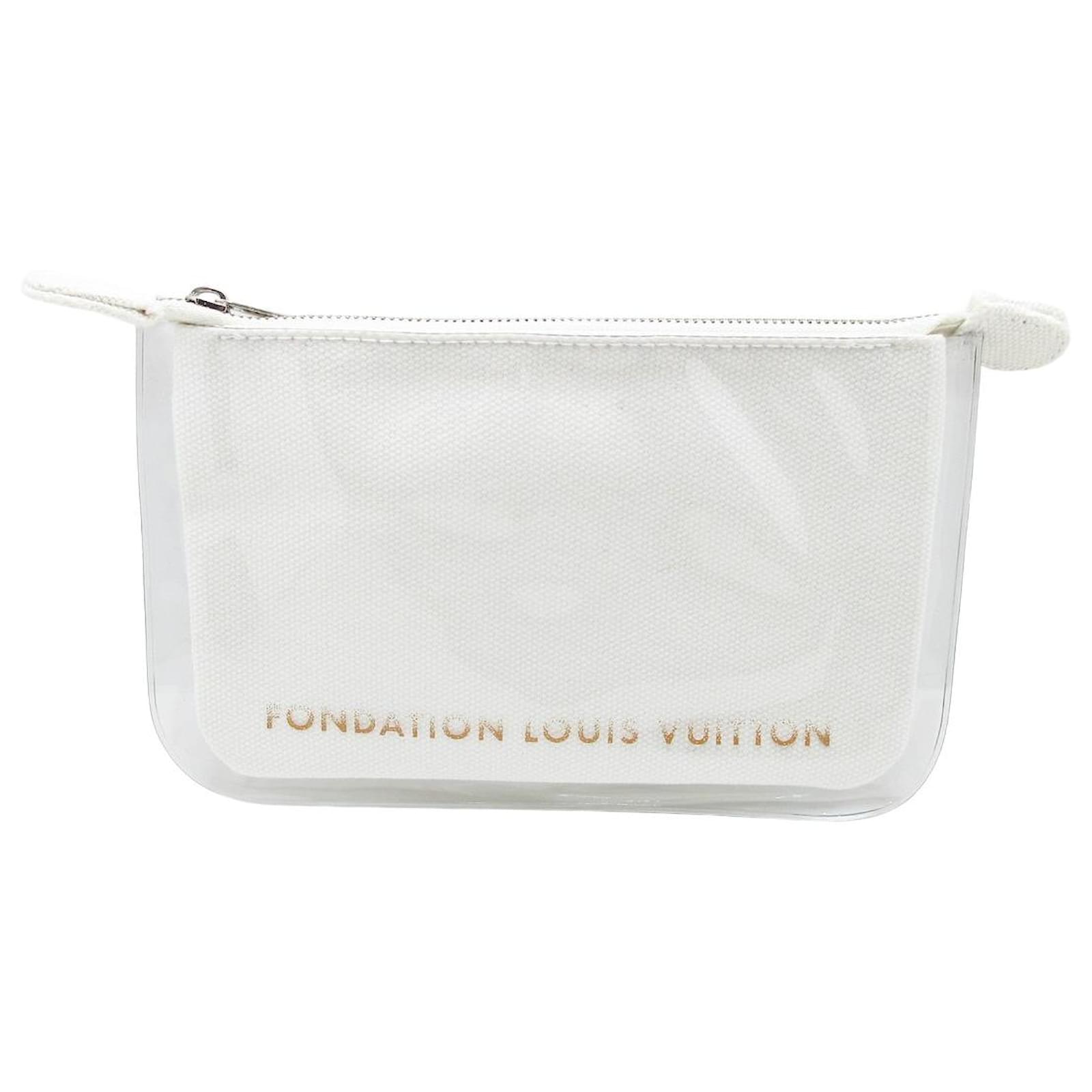Louis Vuitton clutch bag White Cloth ref.409731 - Joli Closet