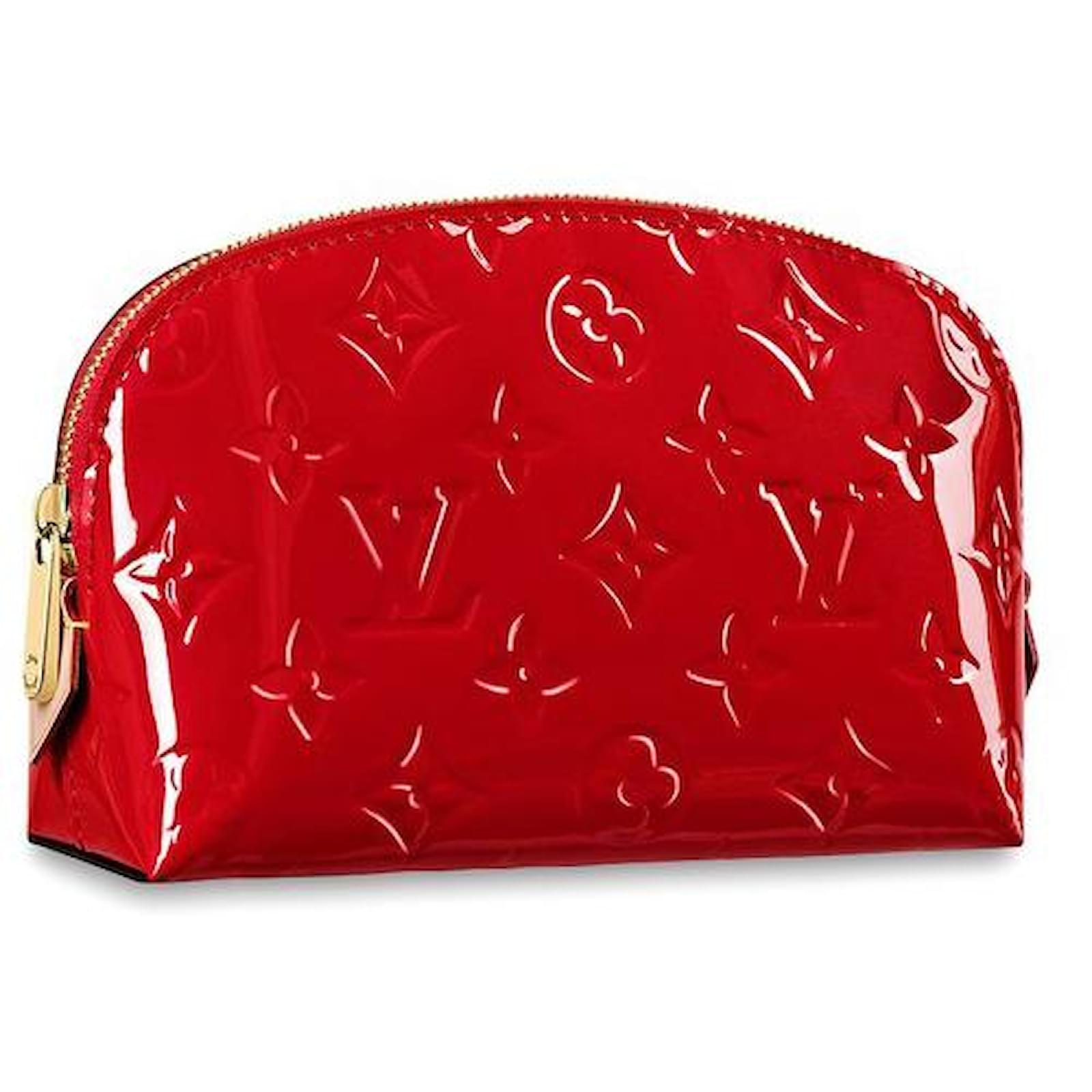 Louis Vuitton LV cosmetic pouch vernis red Leather ref.412295 - Joli Closet