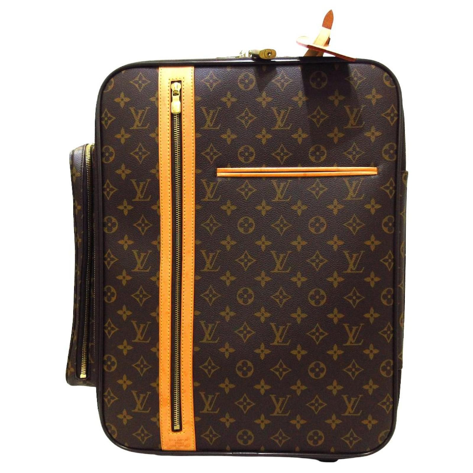 Louis Vuitton Pegase Brown Cloth ref.973104 - Joli Closet