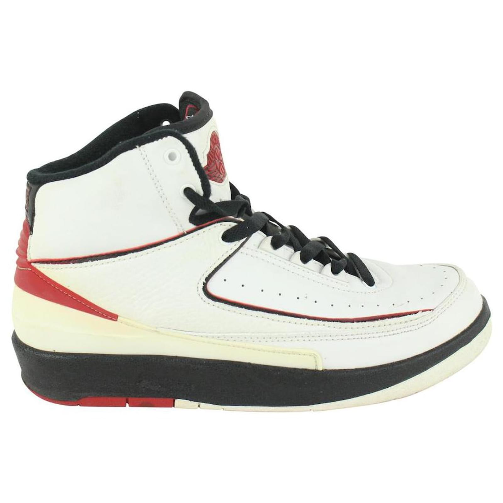 Nike "2004 Juventud 5.5 Blanco Rojo Negro Jordan II 2 ref.413026 - Joli Closet
