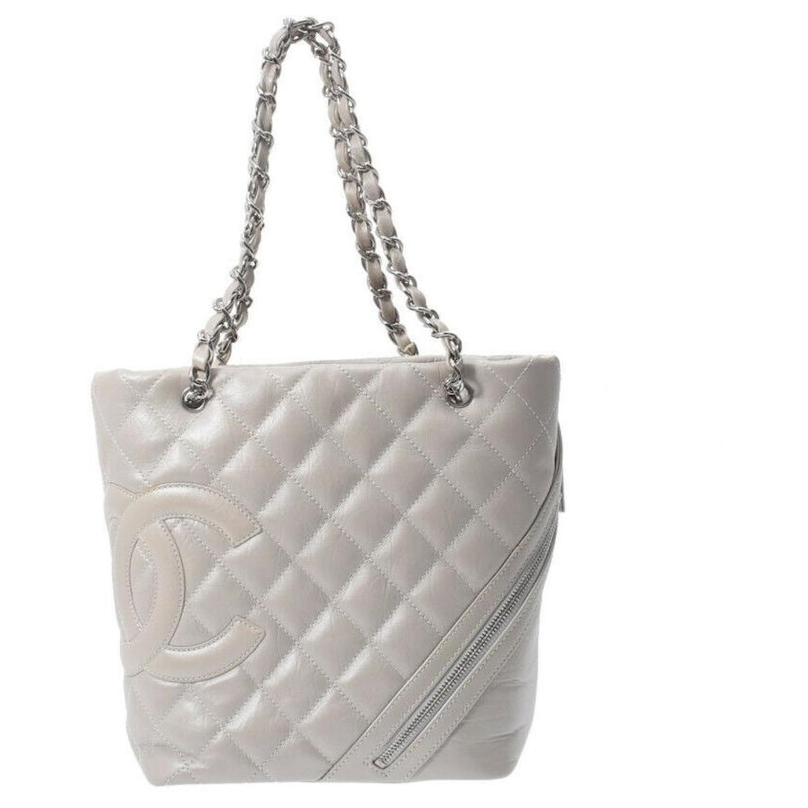 Chanel Cambon Cream Leather ref.414234 - Joli Closet