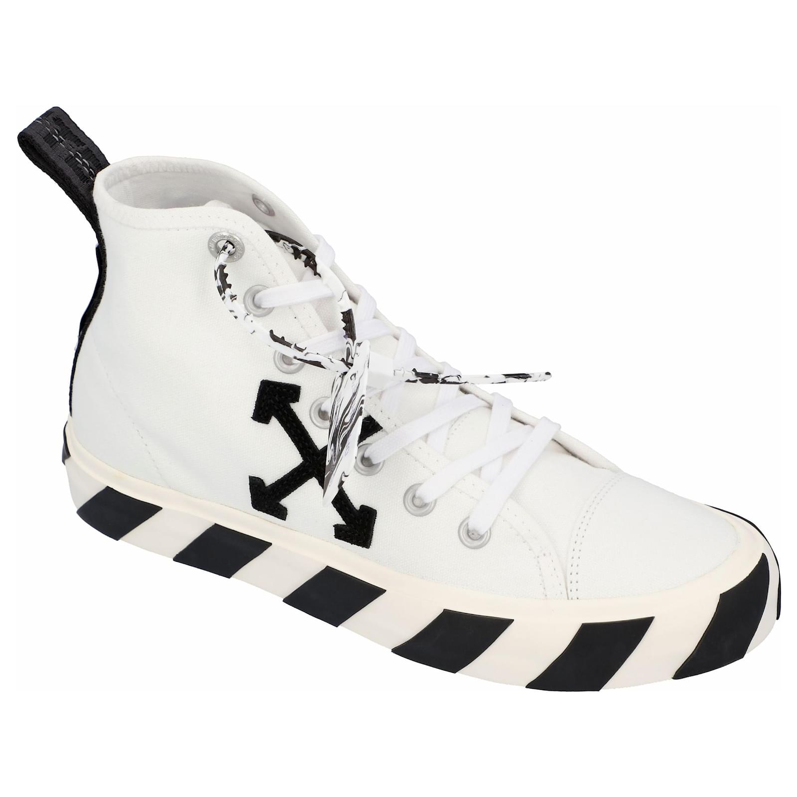 Off White Off-White Vulcanized mid-top sneakers Cotton ref.415522 ...