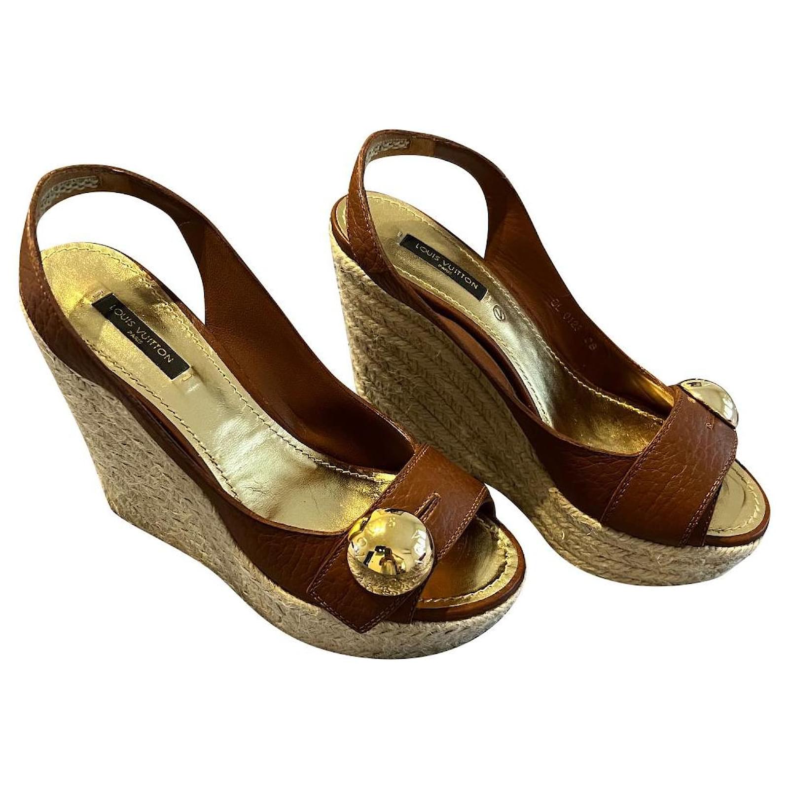Louis Vuitton Sandalias Coñac Cuero ref.416779 - Joli Closet