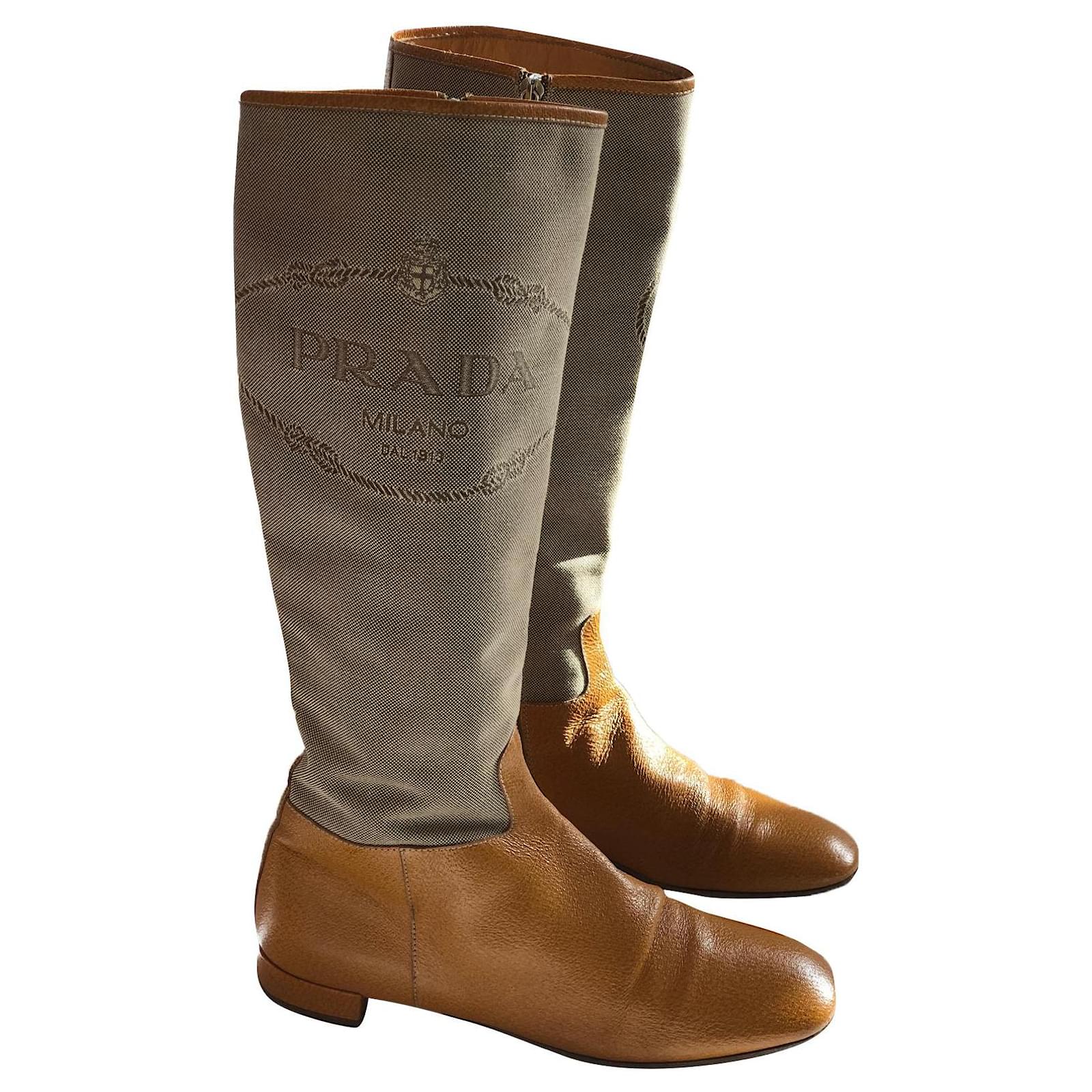 Prada botas Beige Cuero Lienzo ref.417481 - Joli Closet