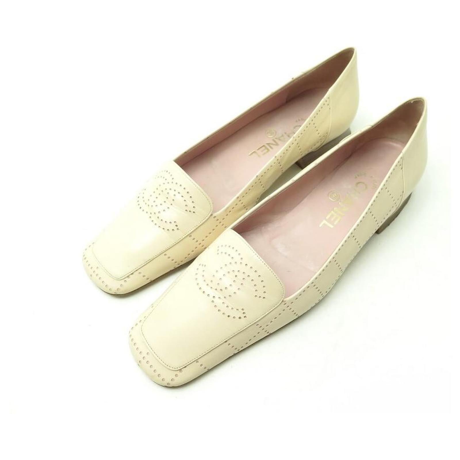 VINTAGE SHOES CHANEL LOAFERS CC LOGO 38 OLD PINK PERFORATED LEATHER SHOE