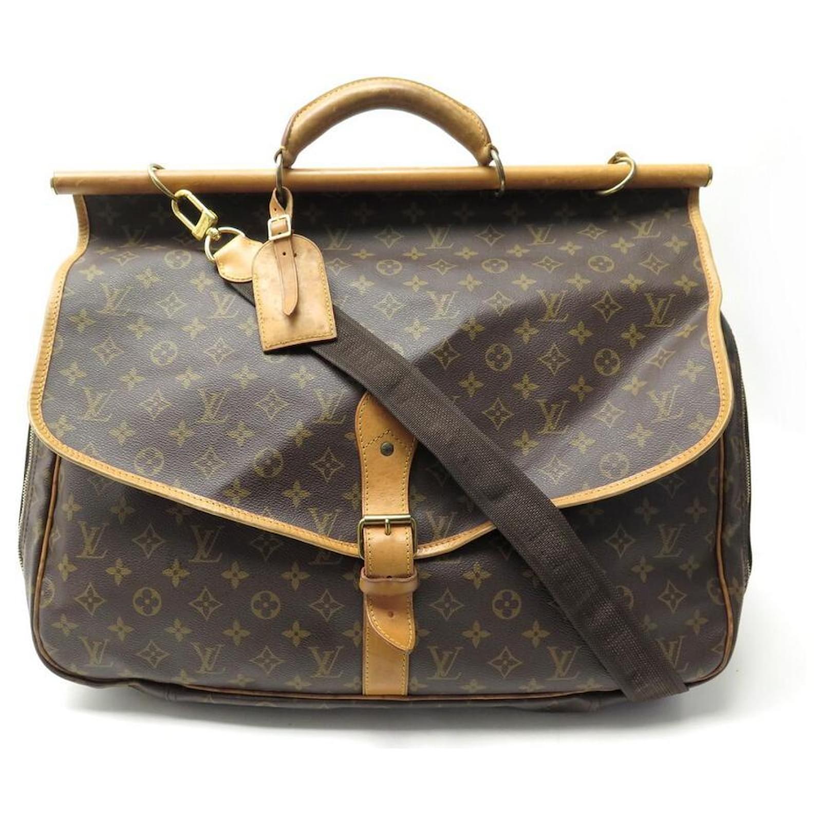 Louis Vuitton Monogram Sac Chasse Hunting Bag 