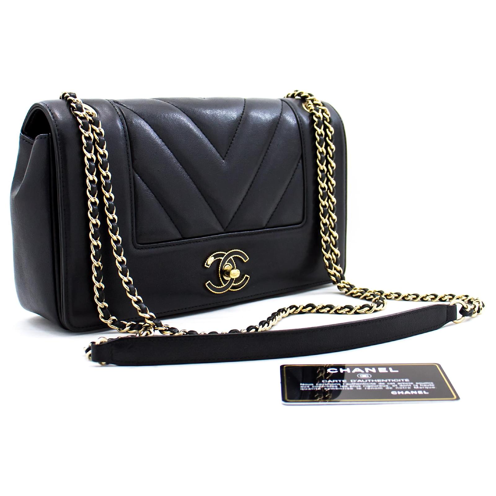 CHANEL Full Flap V Stitch Chain Shoulder Bag Crossbody Black Gold Leather  ref.421313 - Joli Closet