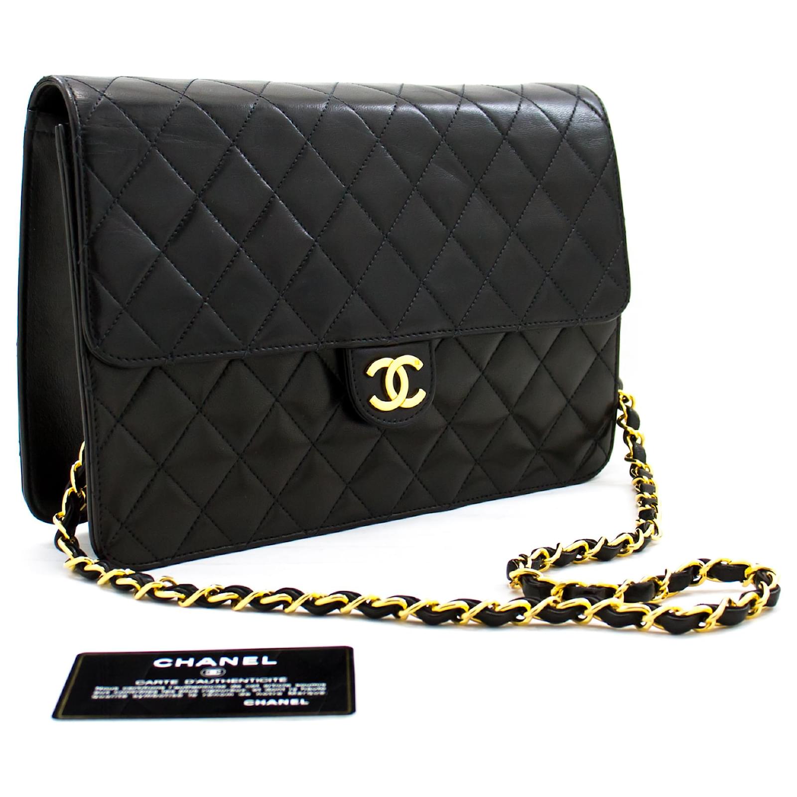 Borsa a tracolla con catena CHANEL Pochette in pelle di agnello trapuntata  nera Nero ref.421326 - Joli Closet