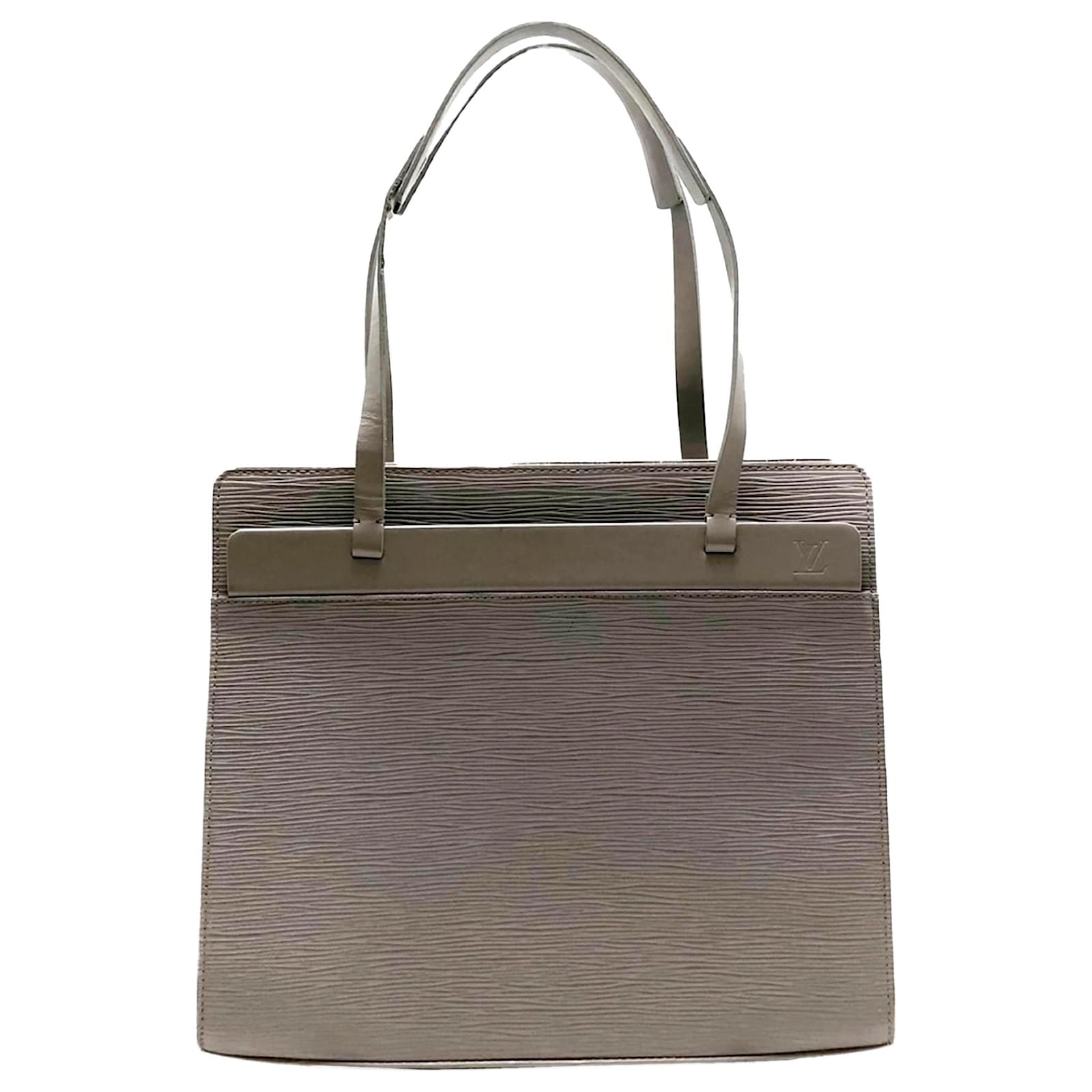 Louis Vuitton Gray Epi Croisette PM Grey Leather ref.315319 - Joli Closet