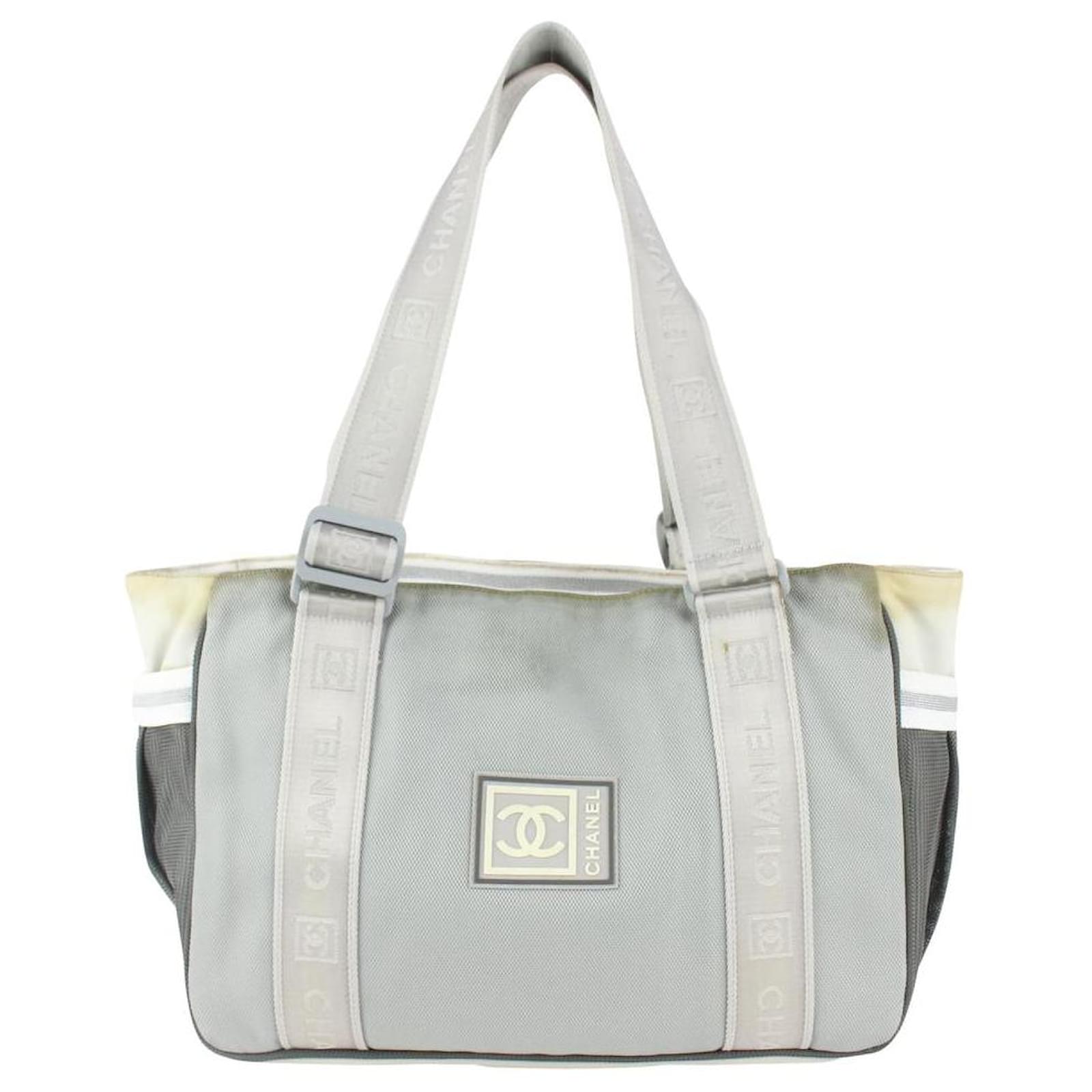Chanel Grey CC Sports Logo Tote Bag ref.422309 - Joli Closet