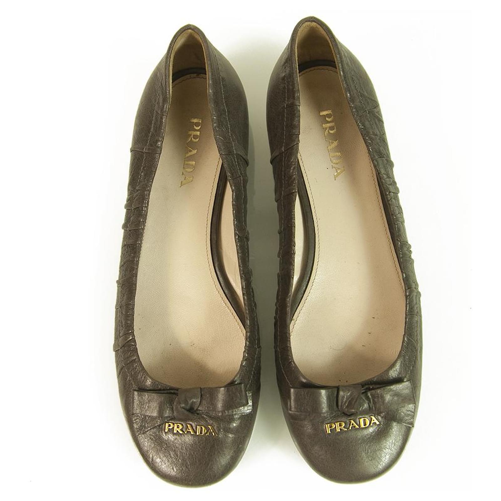 PRADA Taupe Leather Bow Decorated Ballerina Ballet Flats with Golden ...