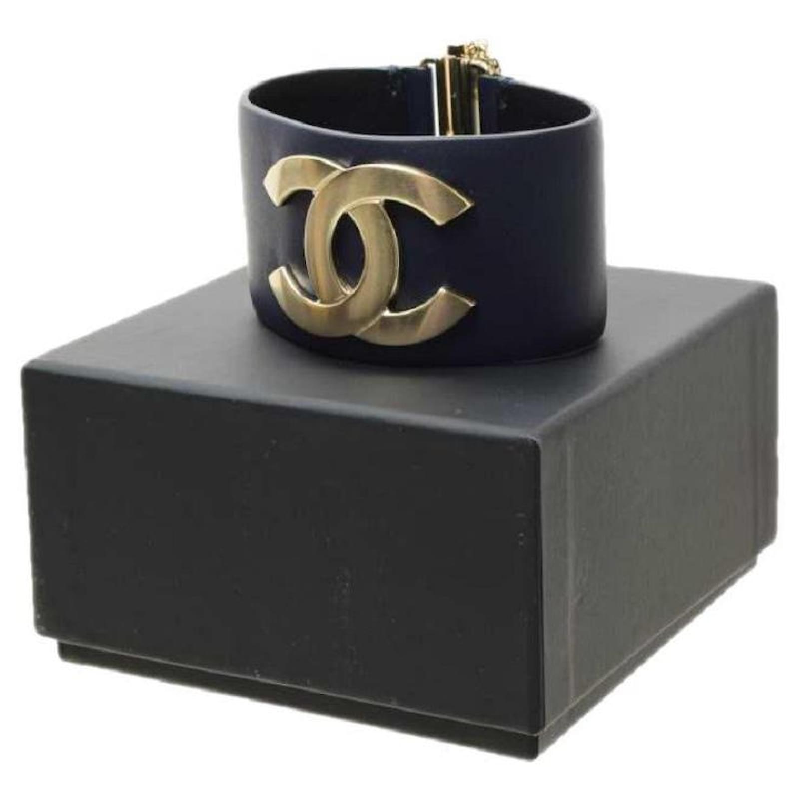 Chanel bracelet défilé