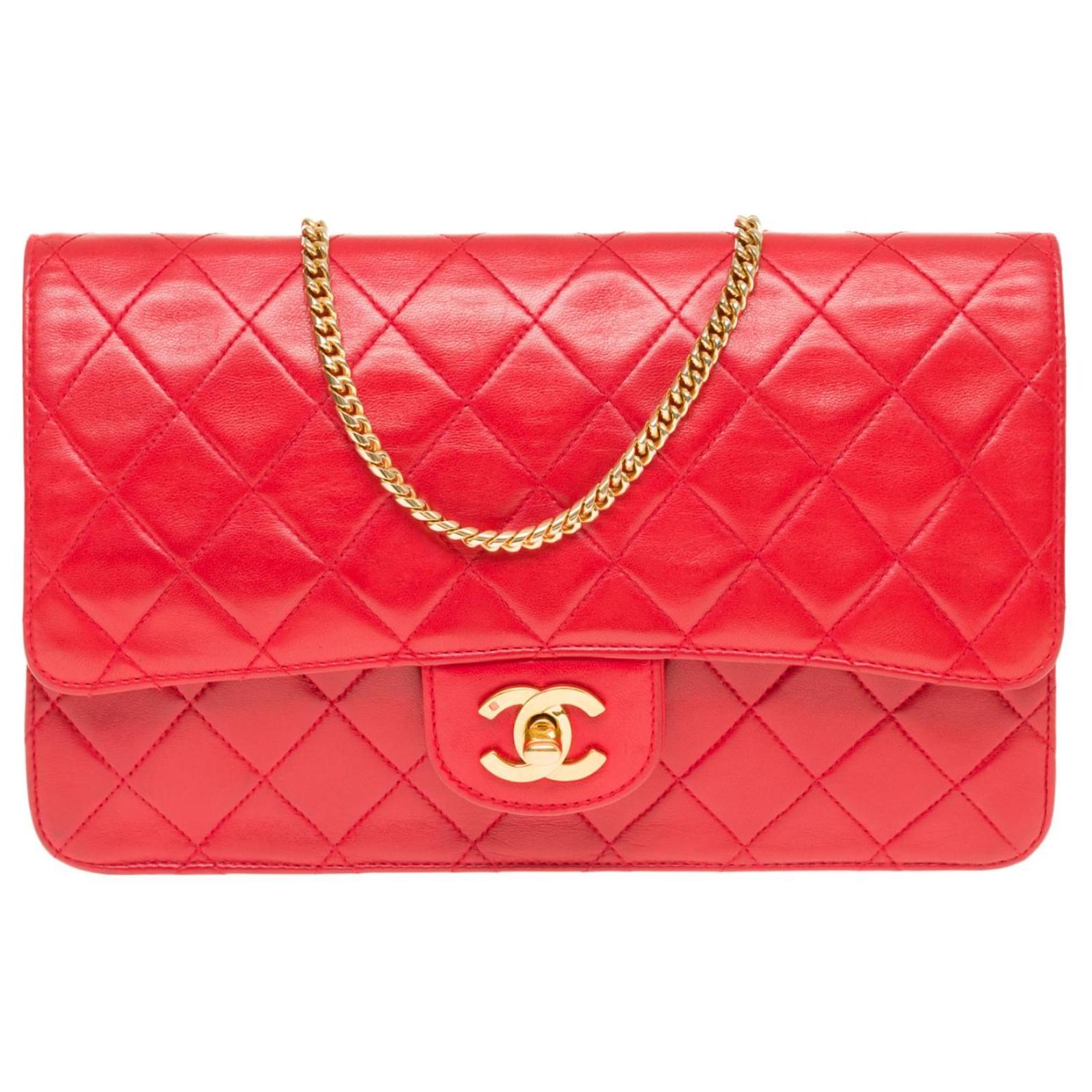 chanel classic red white