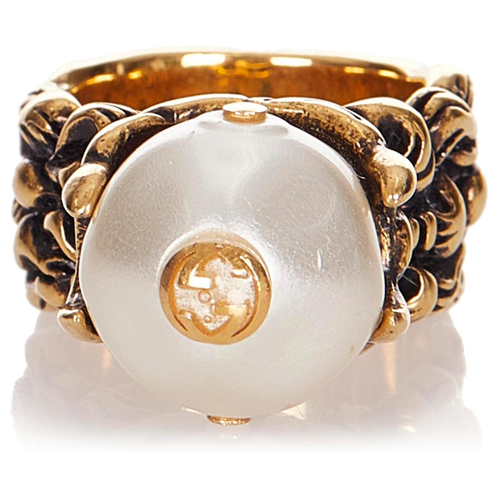 Gucci Gold Faux Pearl Ring White Golden Metal  - Joli Closet