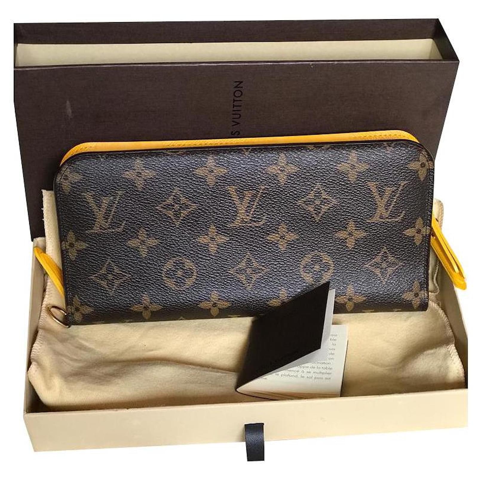 Louis Vuitton Insolite Golden Mustard Dark brown Fur ref.426534 - Joli  Closet
