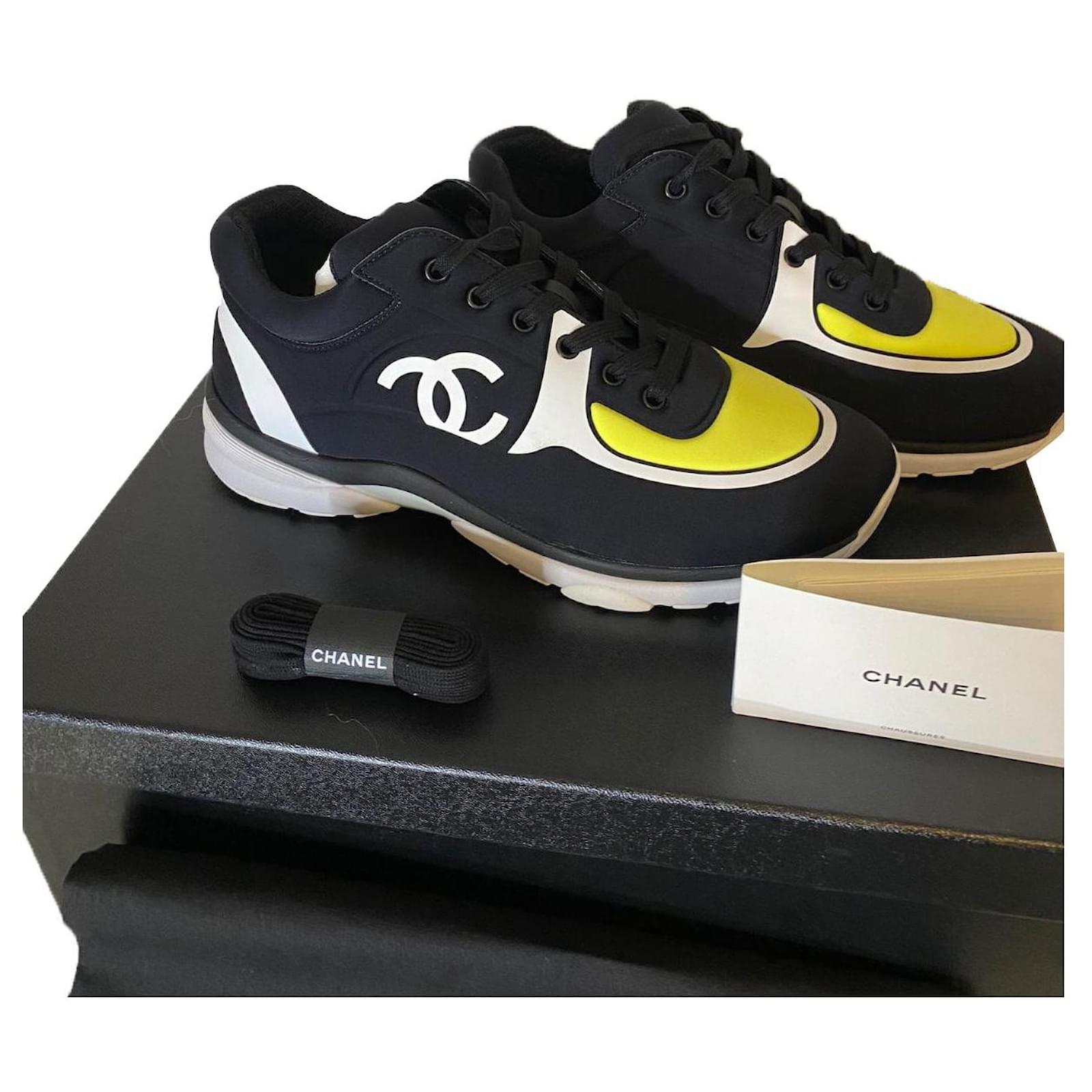 Chanel Sneakers Men Black / Yellow . taille 41 . Leather Lycra ref