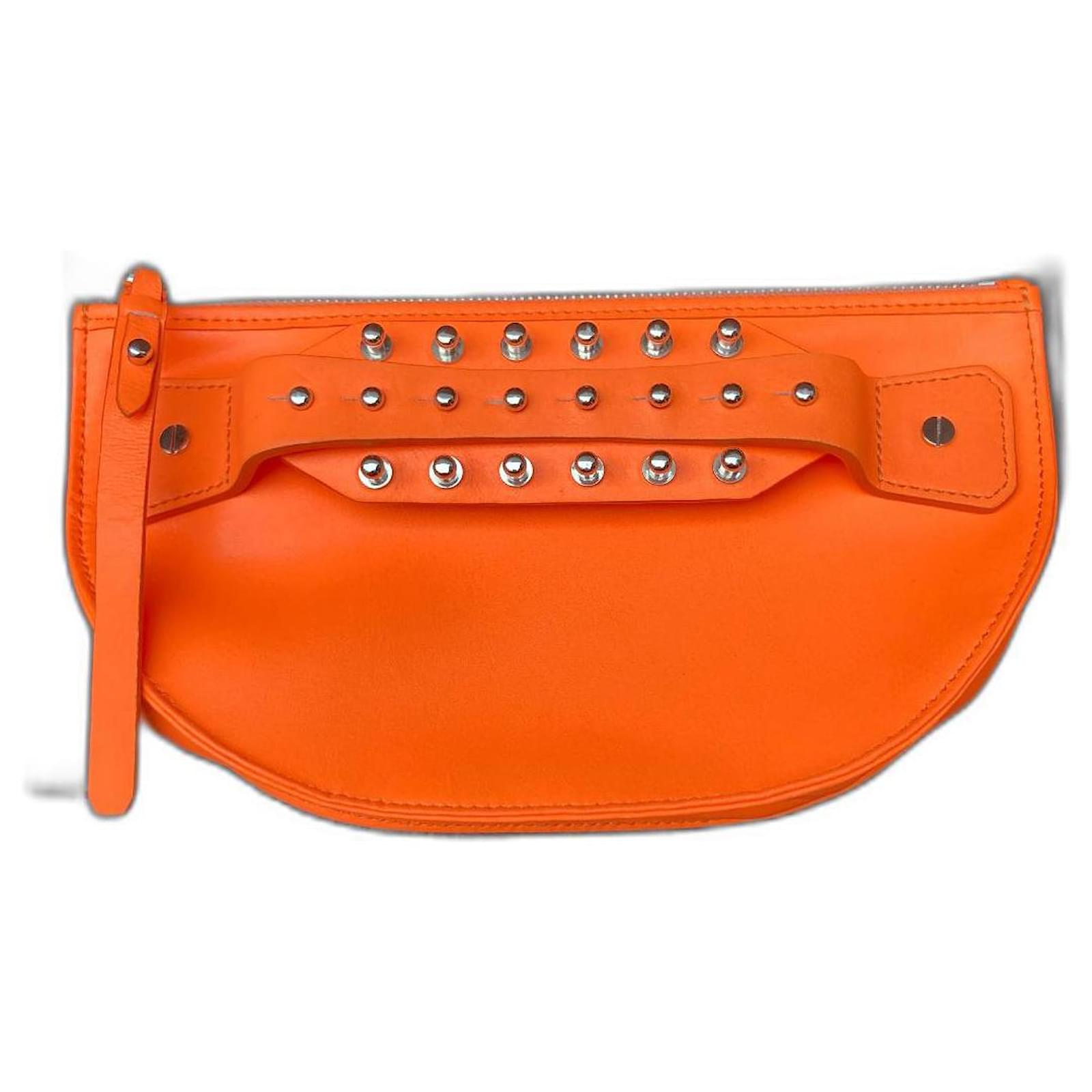 alexander mcqueen leather bolsa