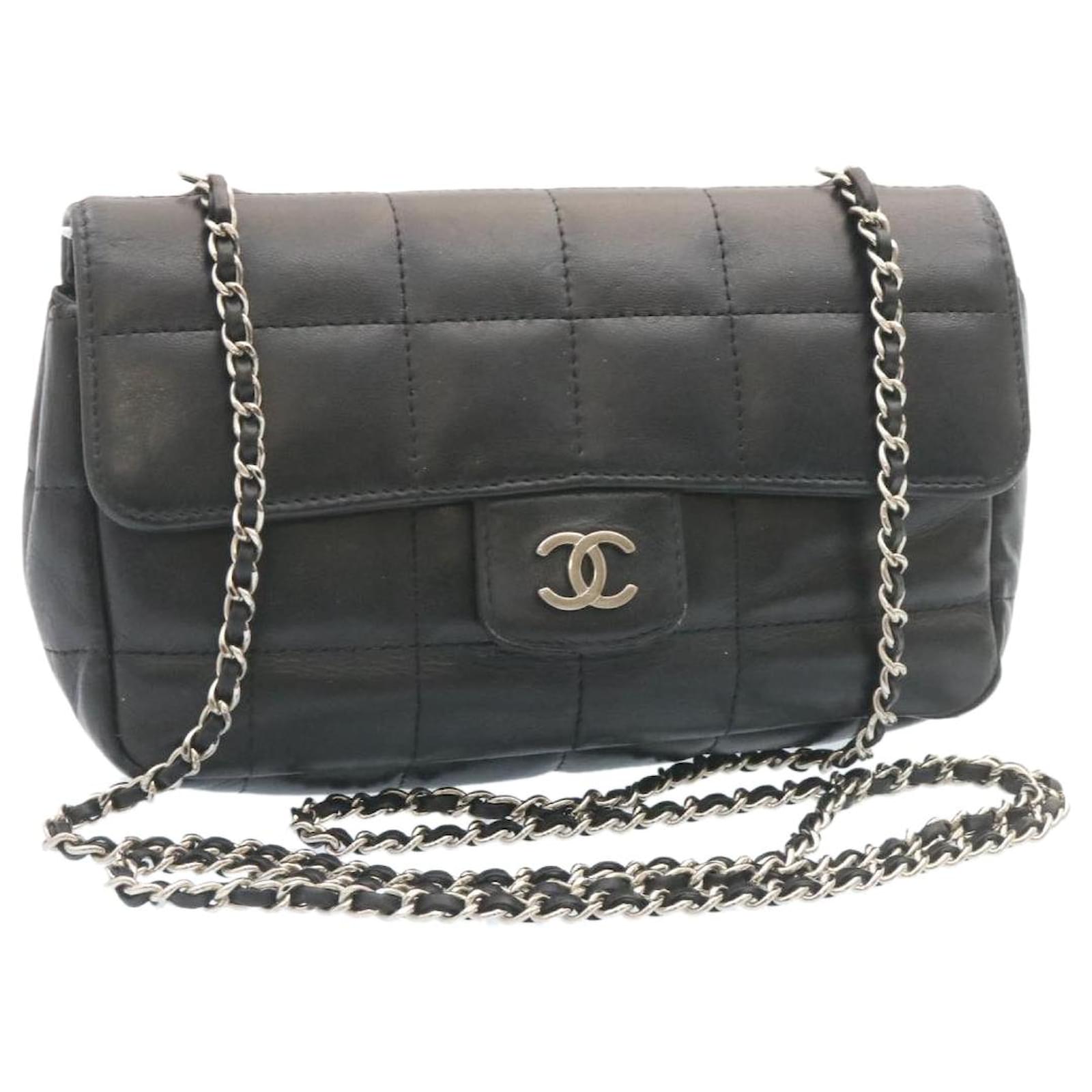 Chanel shoulder bag Black Leather ref.429854 Joli Closet