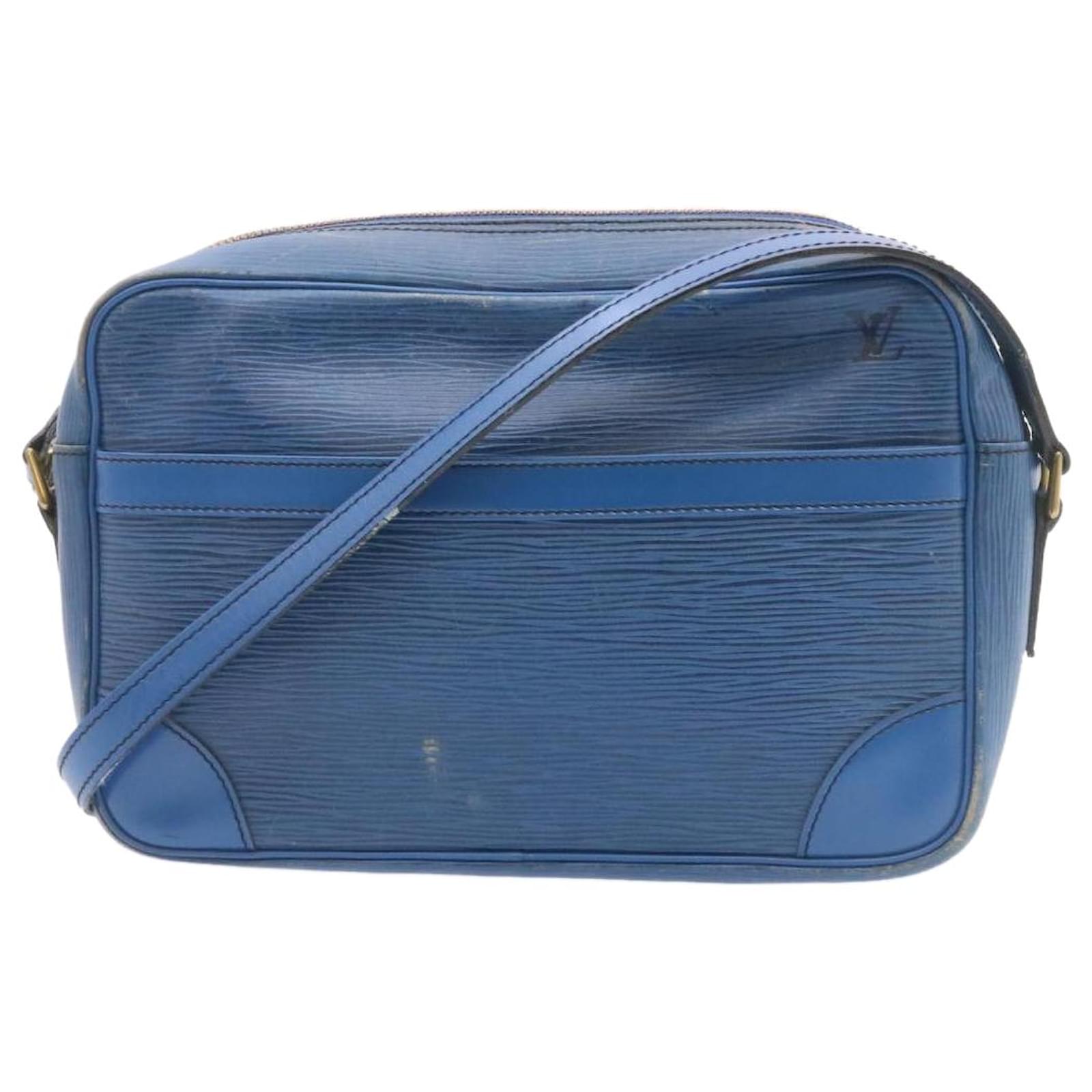 LOUIS VUITTON Epi Trocadero 27 Shoulder Bag Blue M52315 LV Auth ds069  Leather ref.431076 - Joli Closet