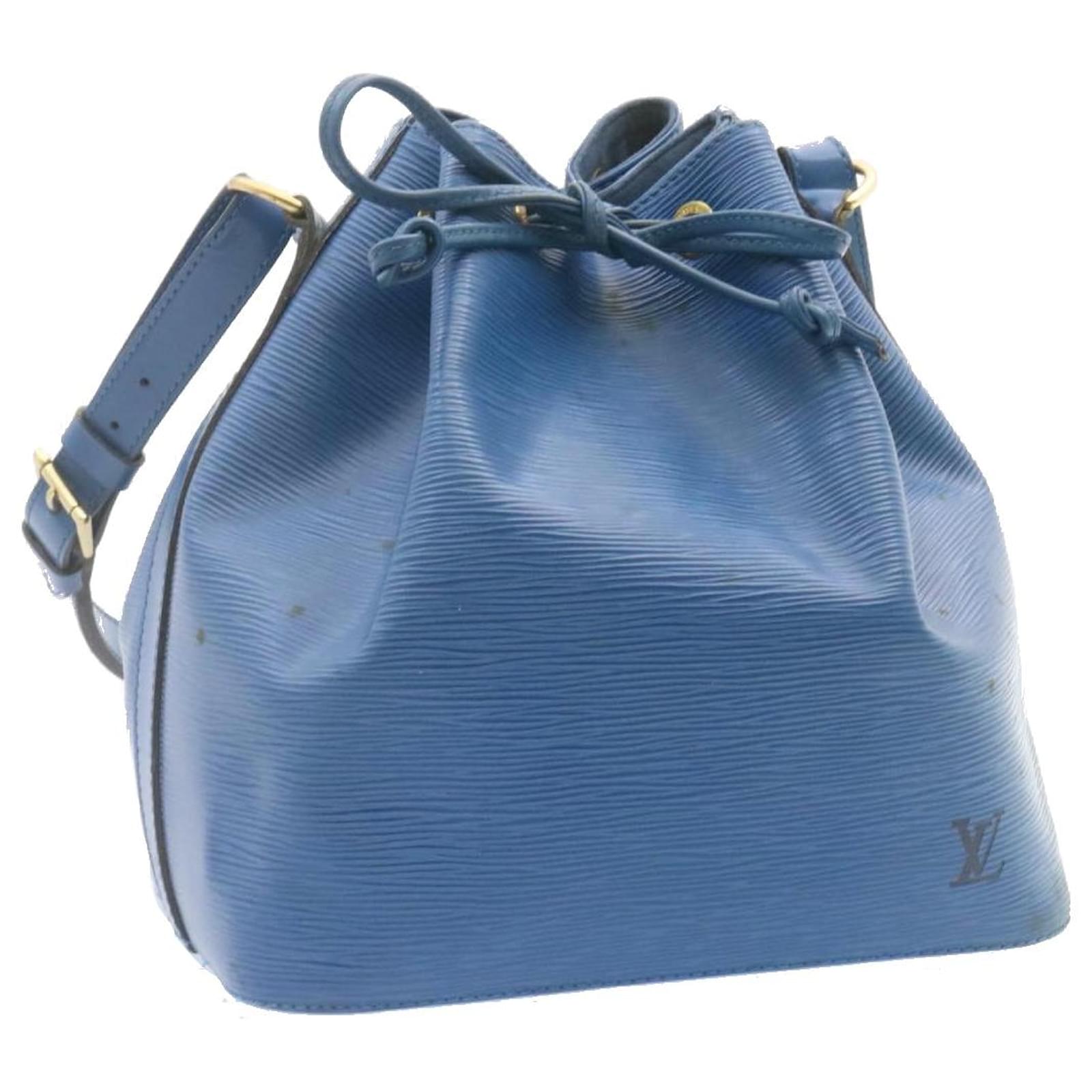 LOUIS VUITTON Epi Petit Noe Shoulder Bag Blue M44105 LV Auth 24068 Leather  ref.431668 - Joli Closet