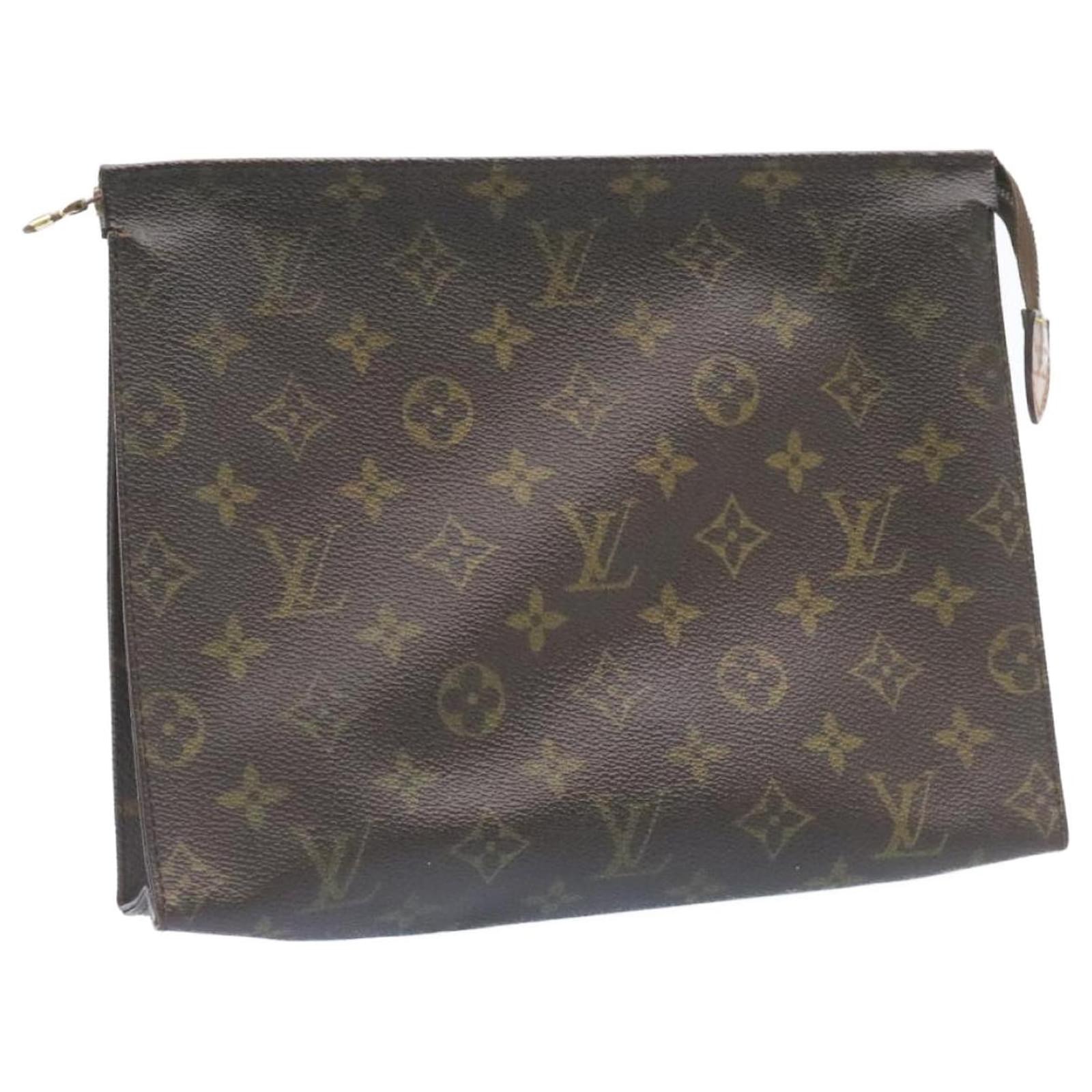 Louis Vuitton Monogram Poche Toilette 26 Pouch M47542 LV Auth 26277 Cloth  ref.432750 - Joli Closet