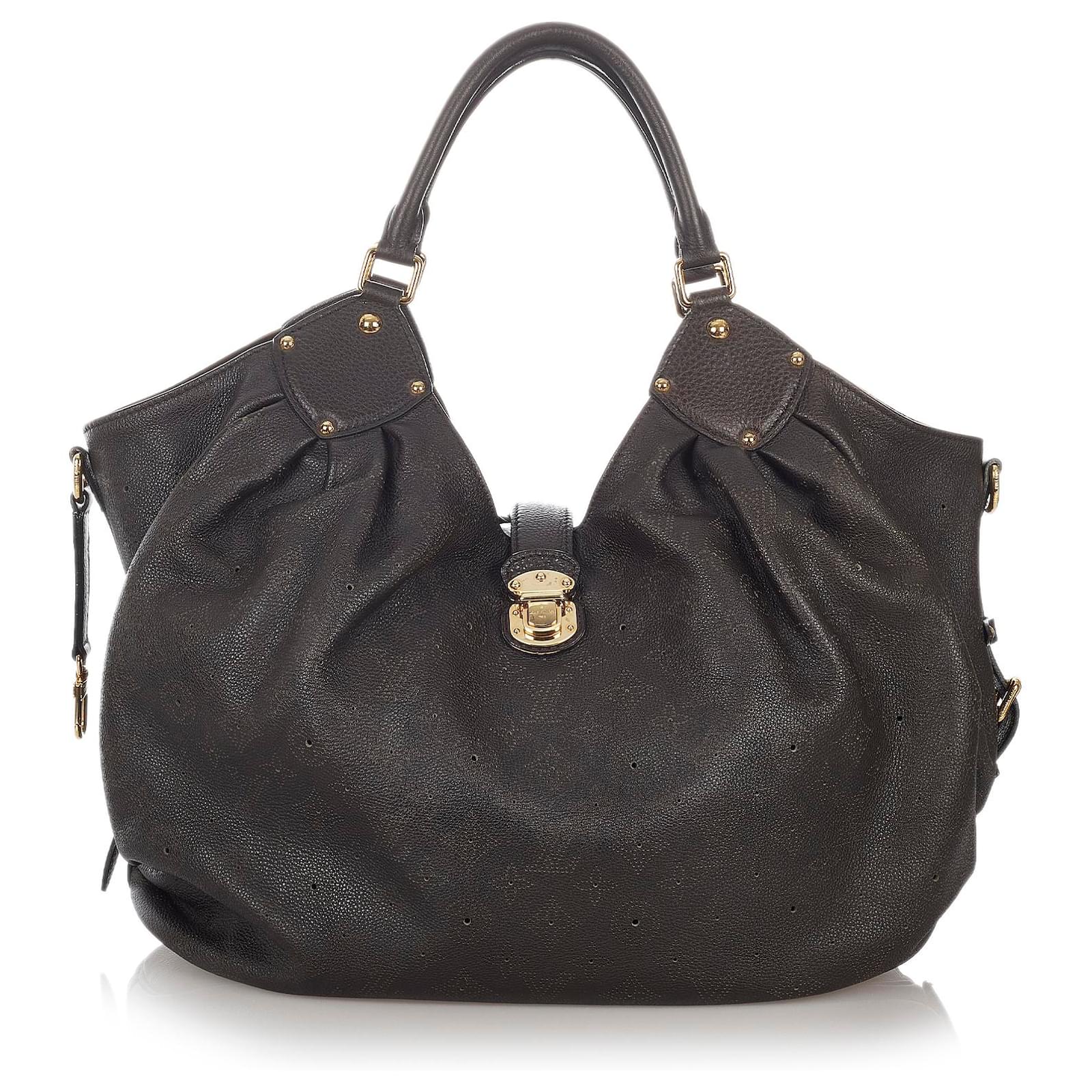 louis vuitton hobo mahina