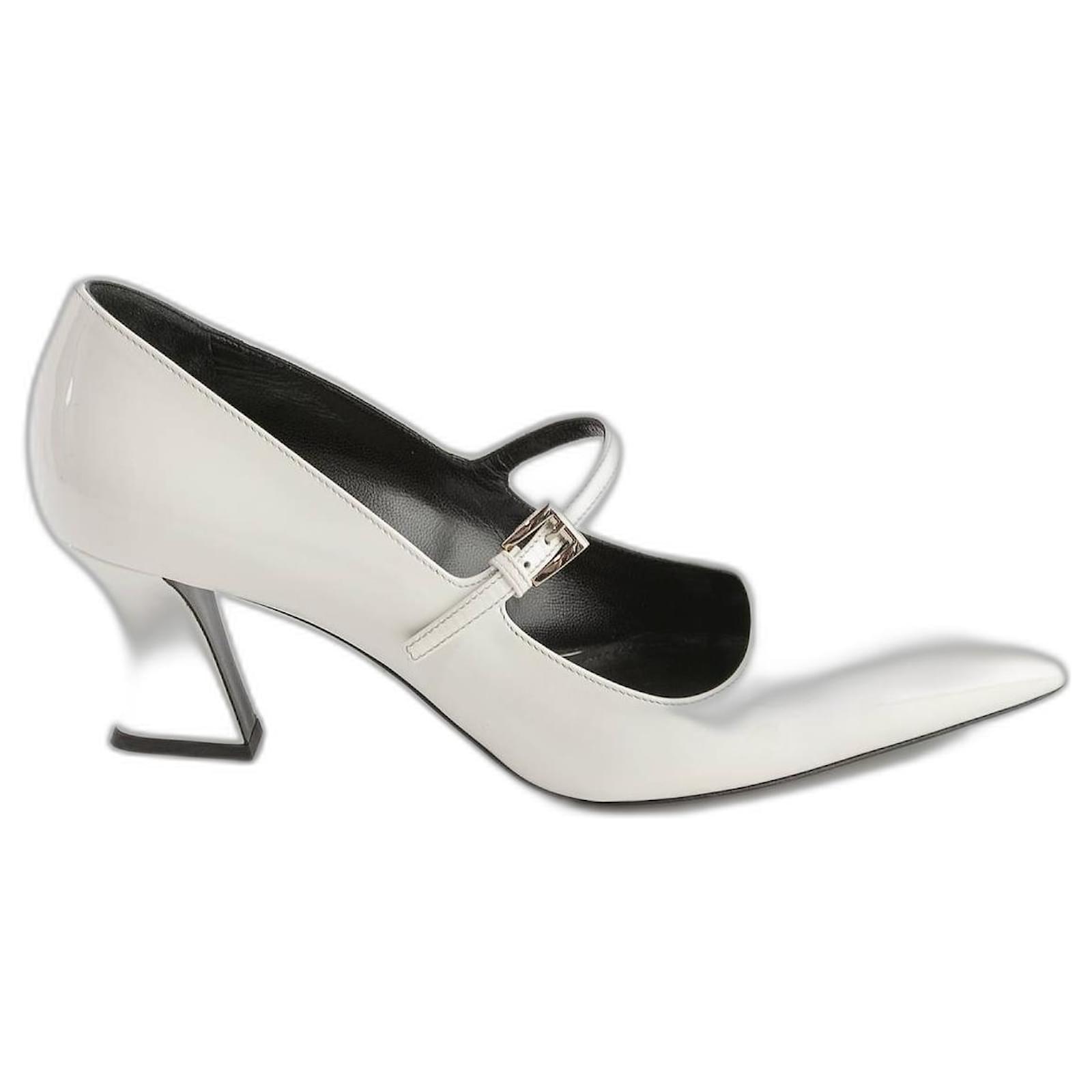 chaussure prada blanche