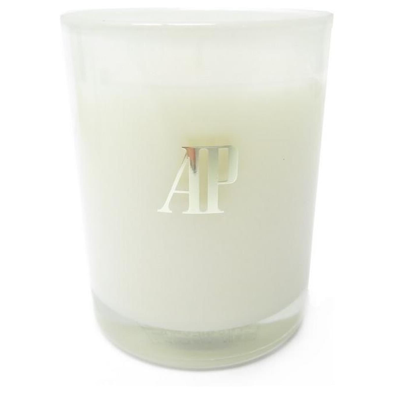 NEW SCENTED CANDLE AUDEMARS PIGUET WATCH WHITE GLASS NEW CANDLE BOX