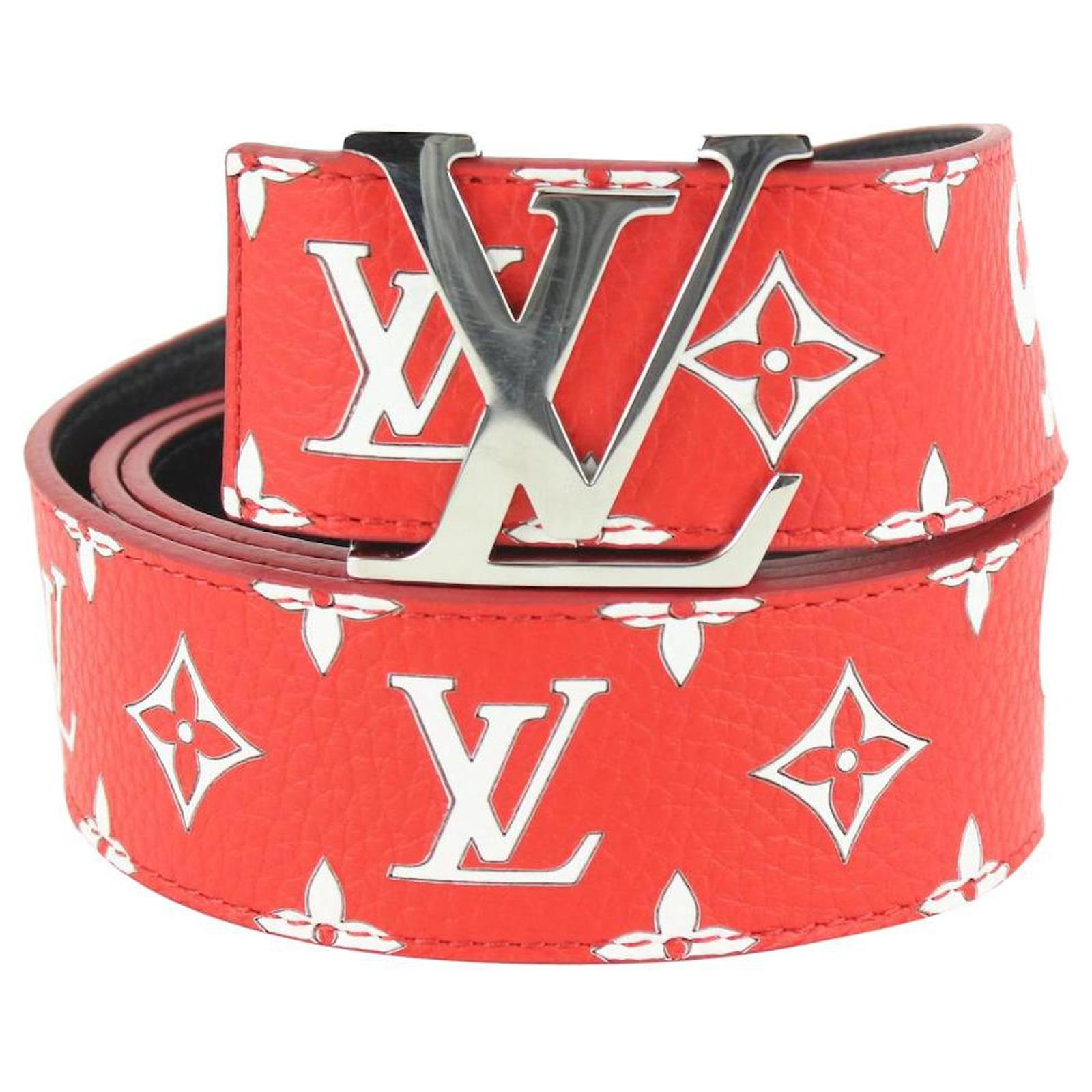 Louis Vuitton LV x Supreme New Ultra Rare Red 100/40 Monogram Initiales  Belt ref.441472 - Joli Closet