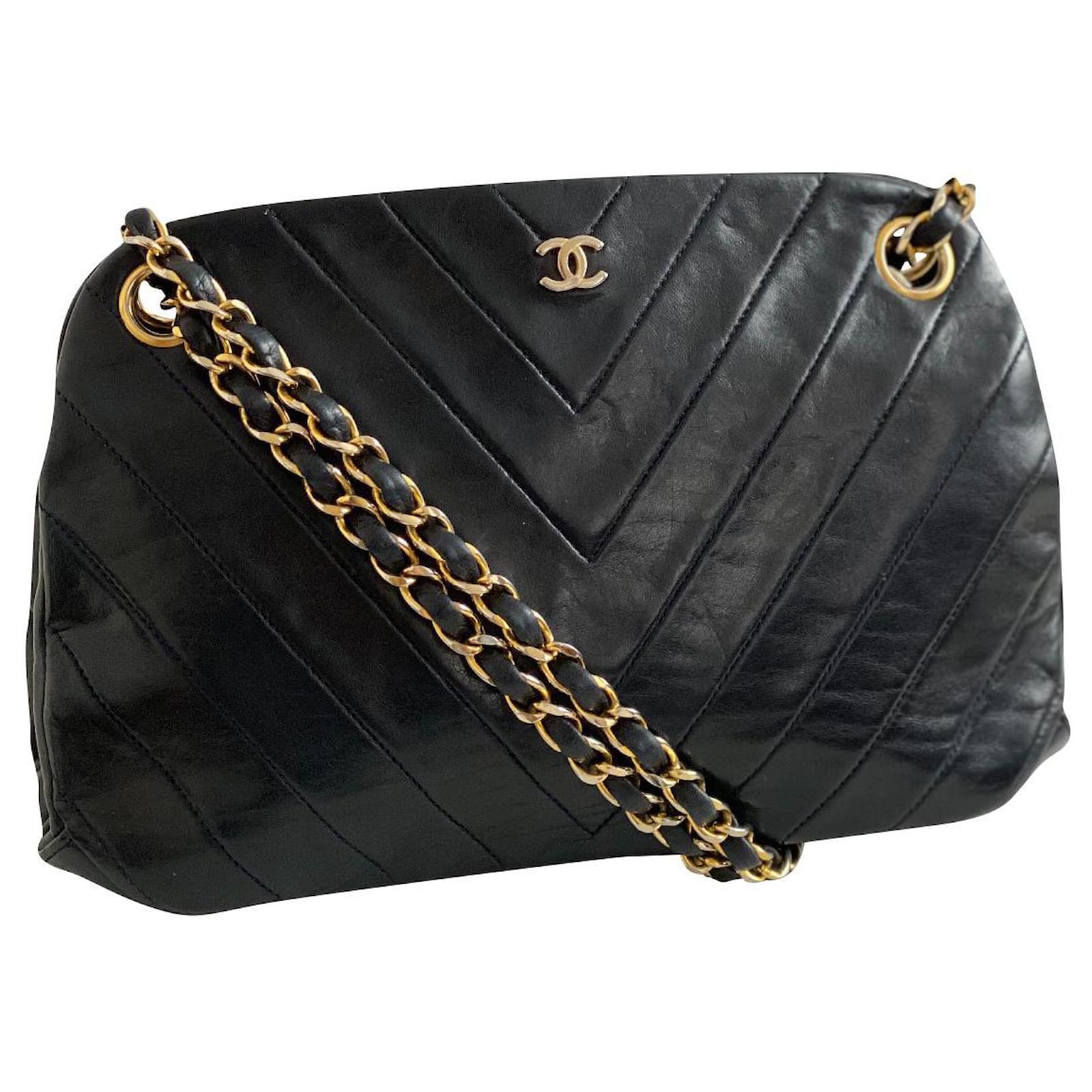 chanel quilted bag vintage leather