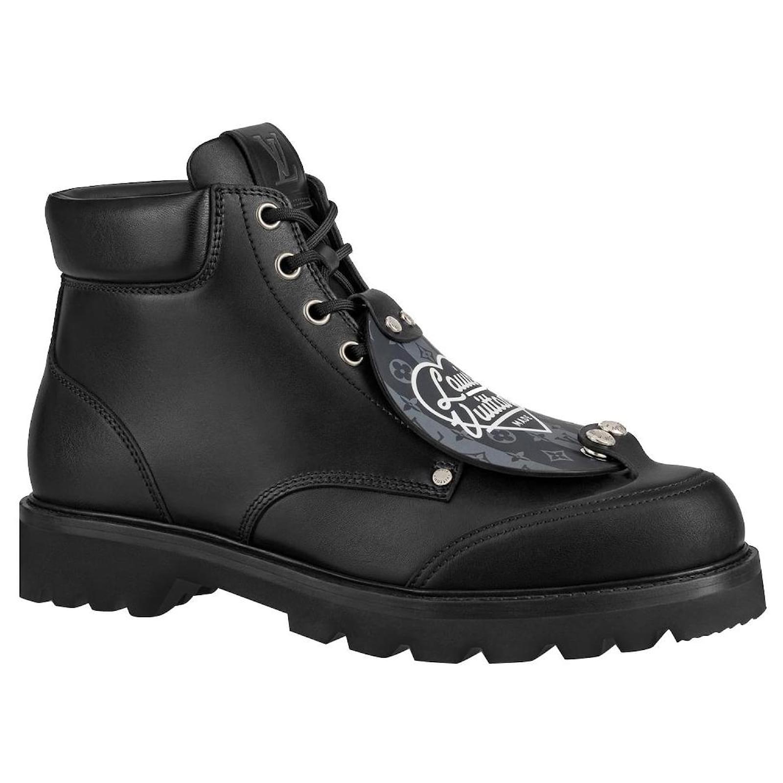 Louis Vuitton Oberkampf Nigo Vuitton boot Black Leather ref.444435 - Joli  Closet