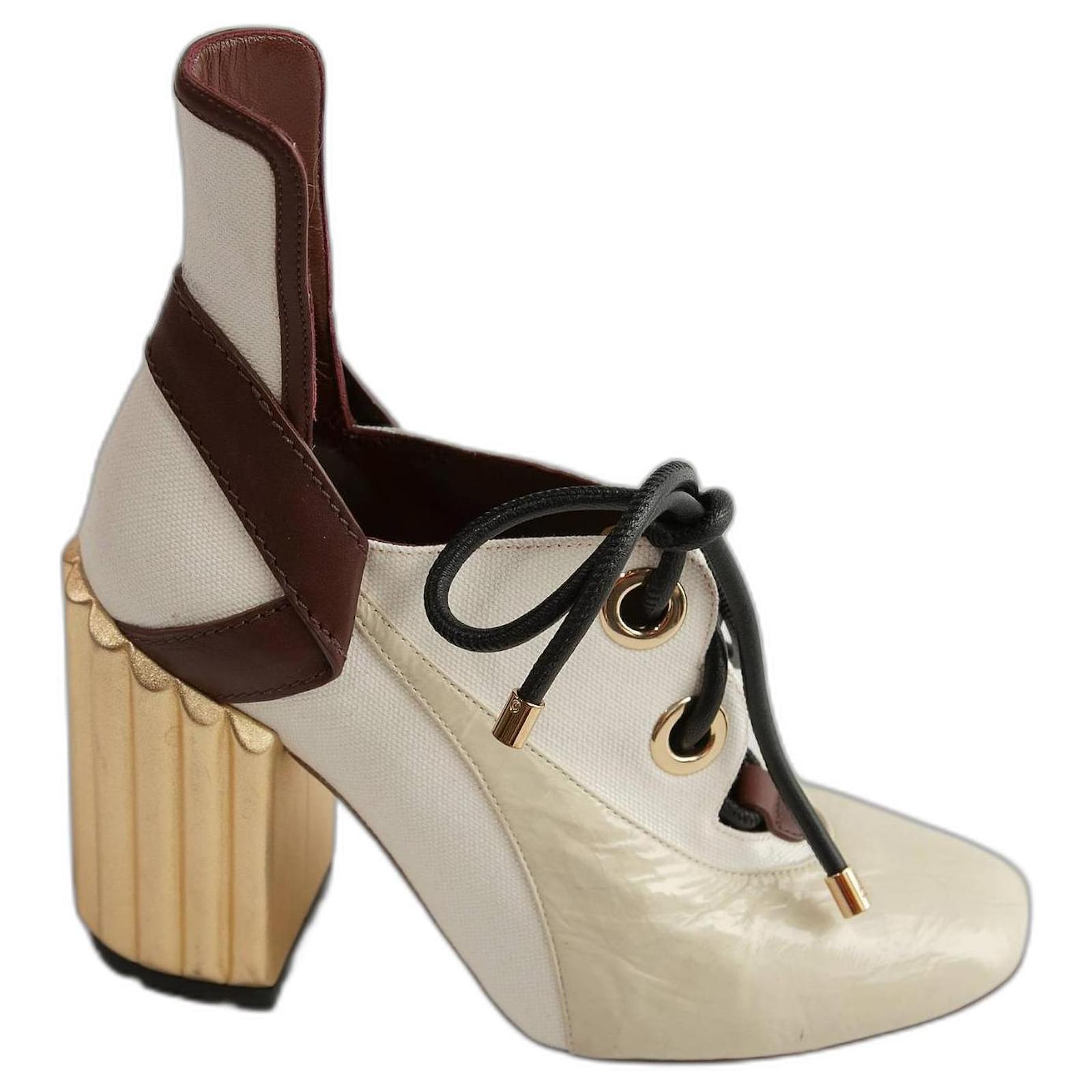 Botines Christian Dior Beige ref.452179 - Joli Closet